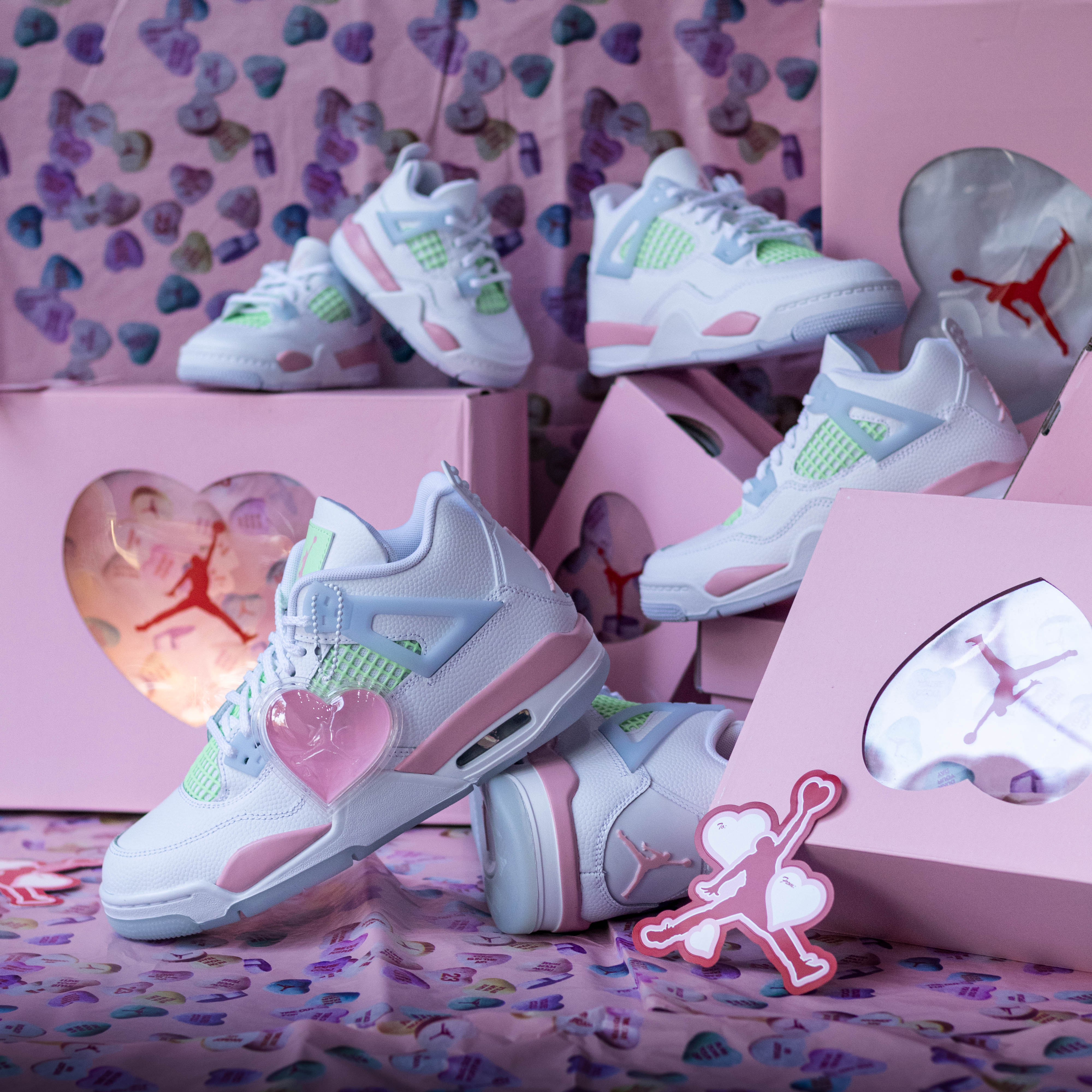 AIR JORDAN 4 VALENTINES DAY SOFT PINK GS