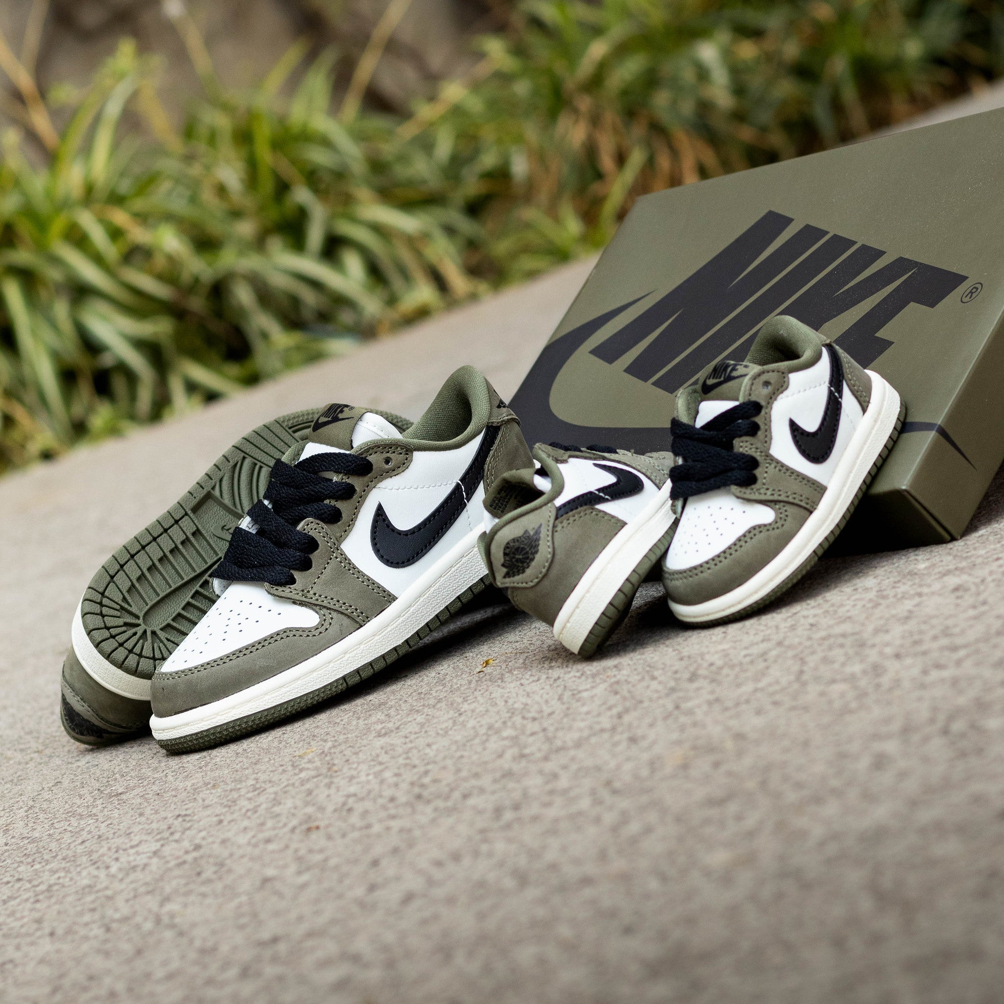 AIR JORDAN 1 LOW OG MEDIUM OLIVE TD
