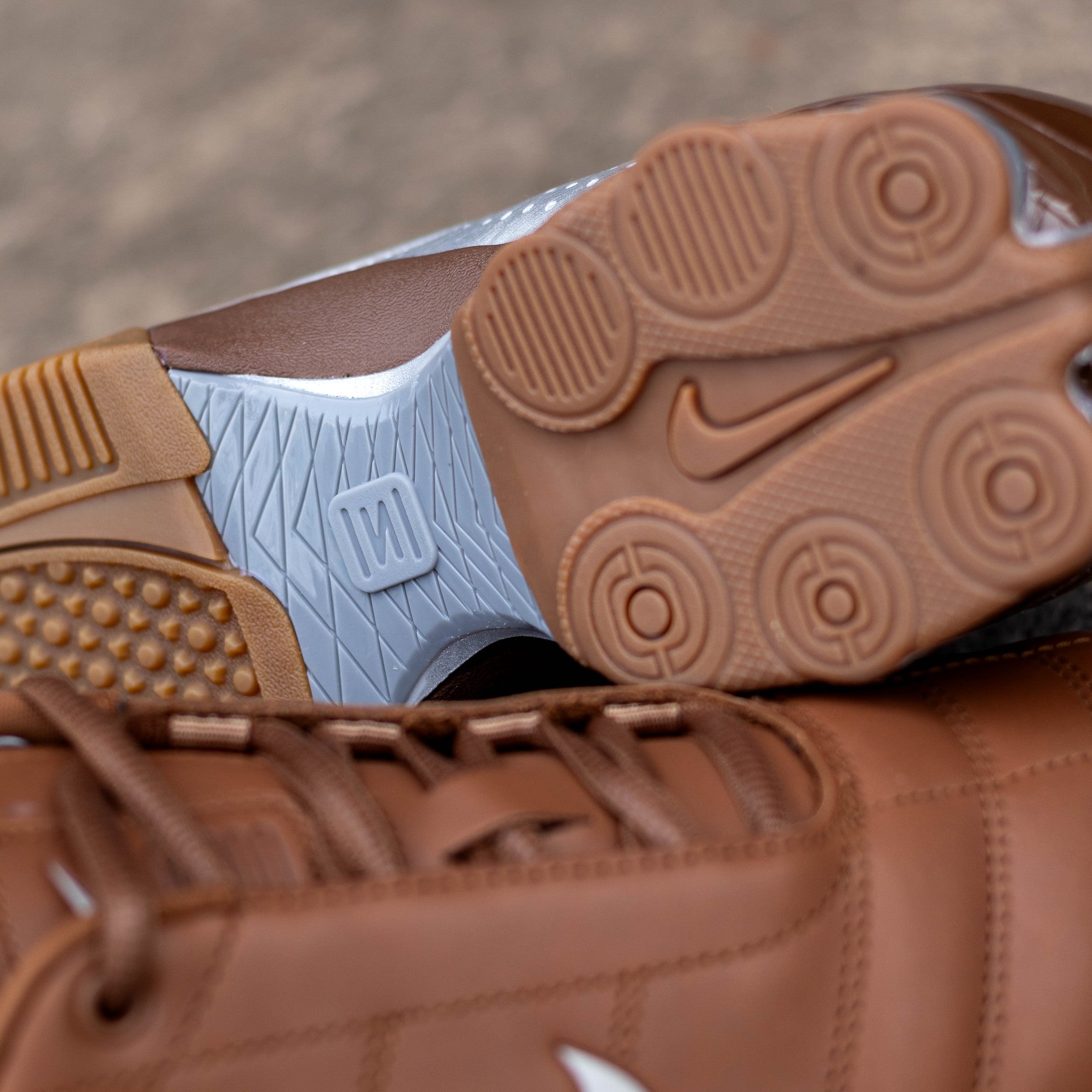 NIKE TOTAL 90 SHOX MAGIA PECAN SILVER