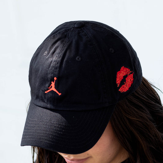 JORDAN CAP BLACK CLUB UNSTRUCTURED KISS