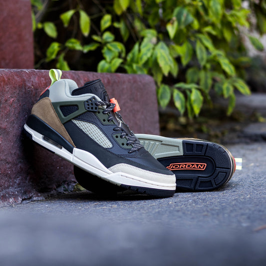 AIR JORDAN SPIZIKE LOW ANTHRACITE MANGO