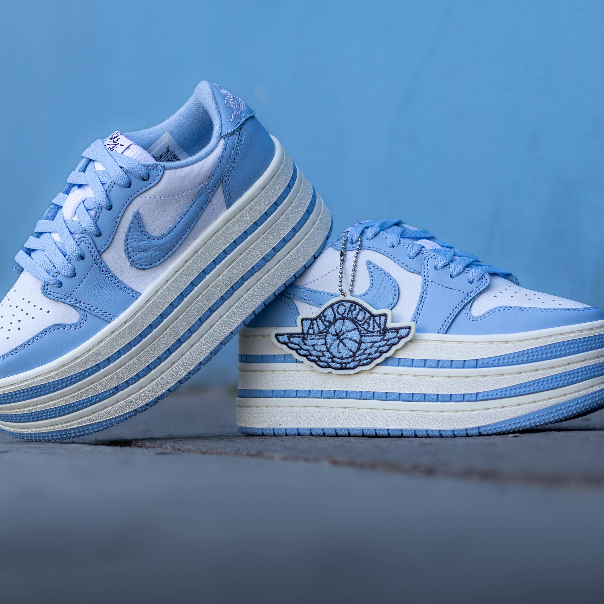 AIR JORDAN 1 LOW TRIPLE STACK UNC W
