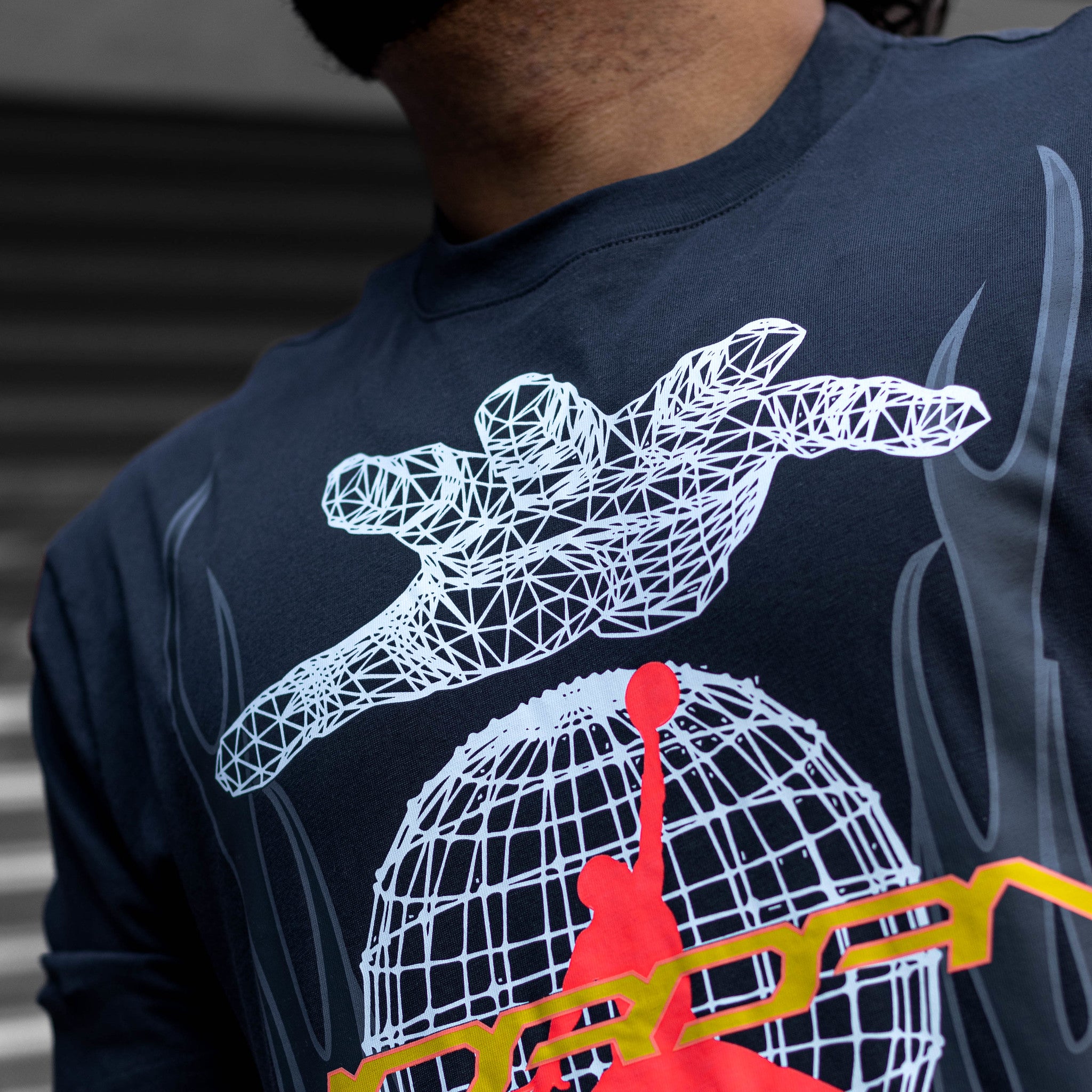JORDAN TEE HANDS WORLD BLACK INFRA