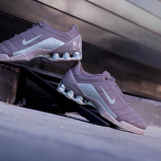 NIKE TOTAL 90 SHOX MAGIA TAUPE GREY