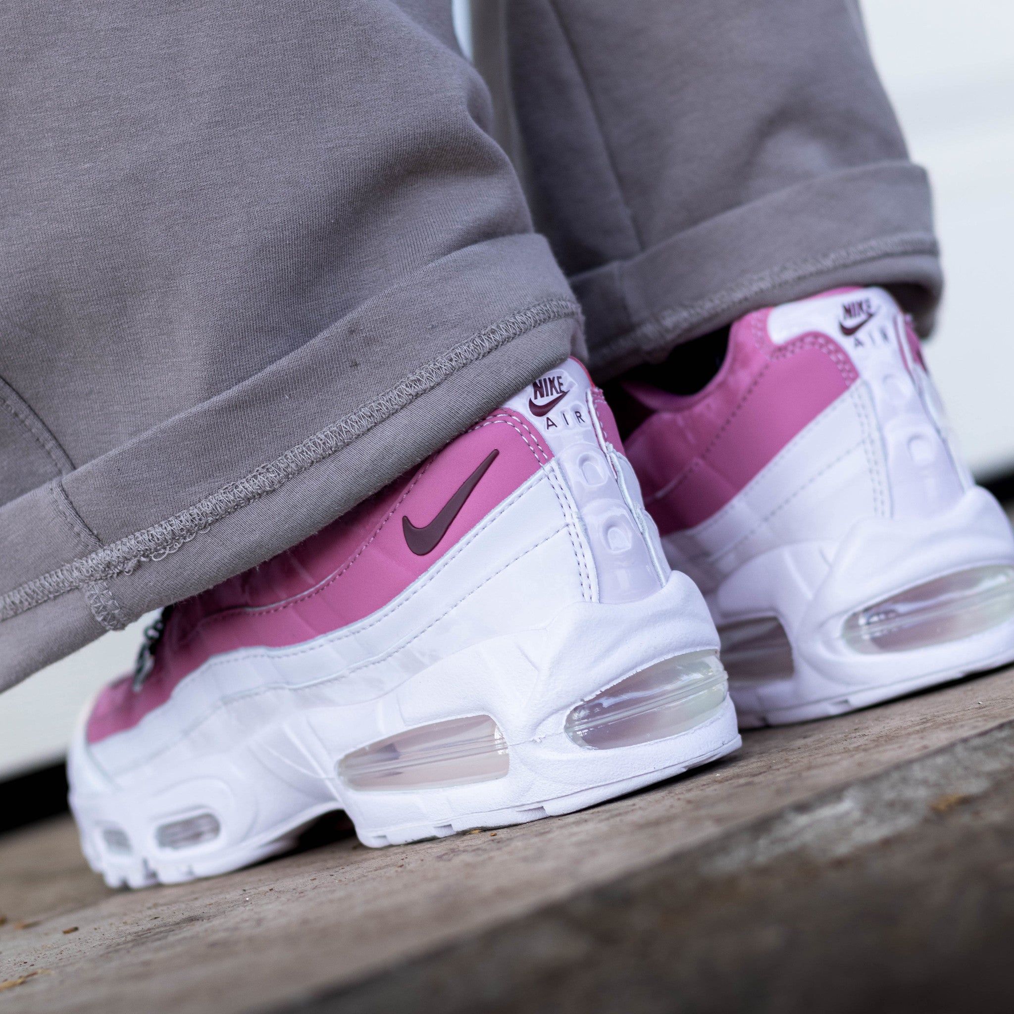 NIKE AIR MAX 95 VALENTINES DAY