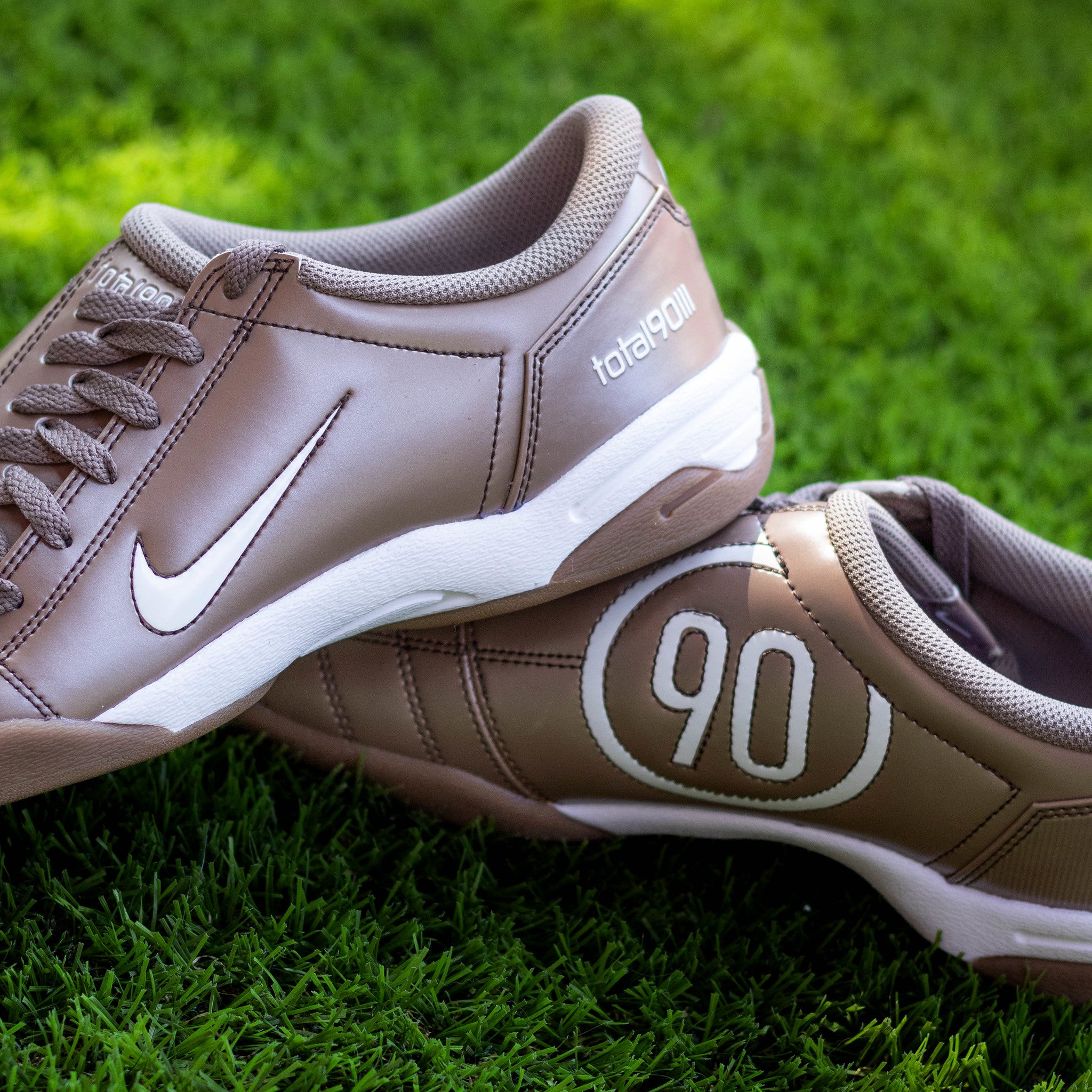 NIKE TOTAL 90 MINK BROWN