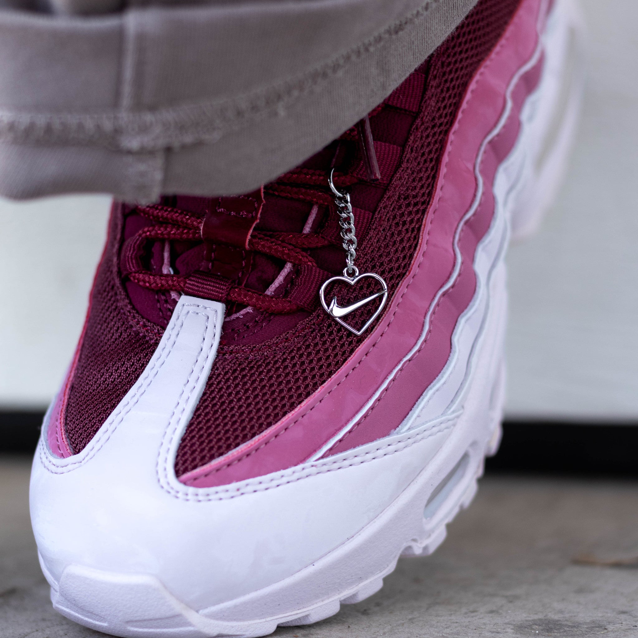 NIKE AIR MAX 95 VALENTINES DAY