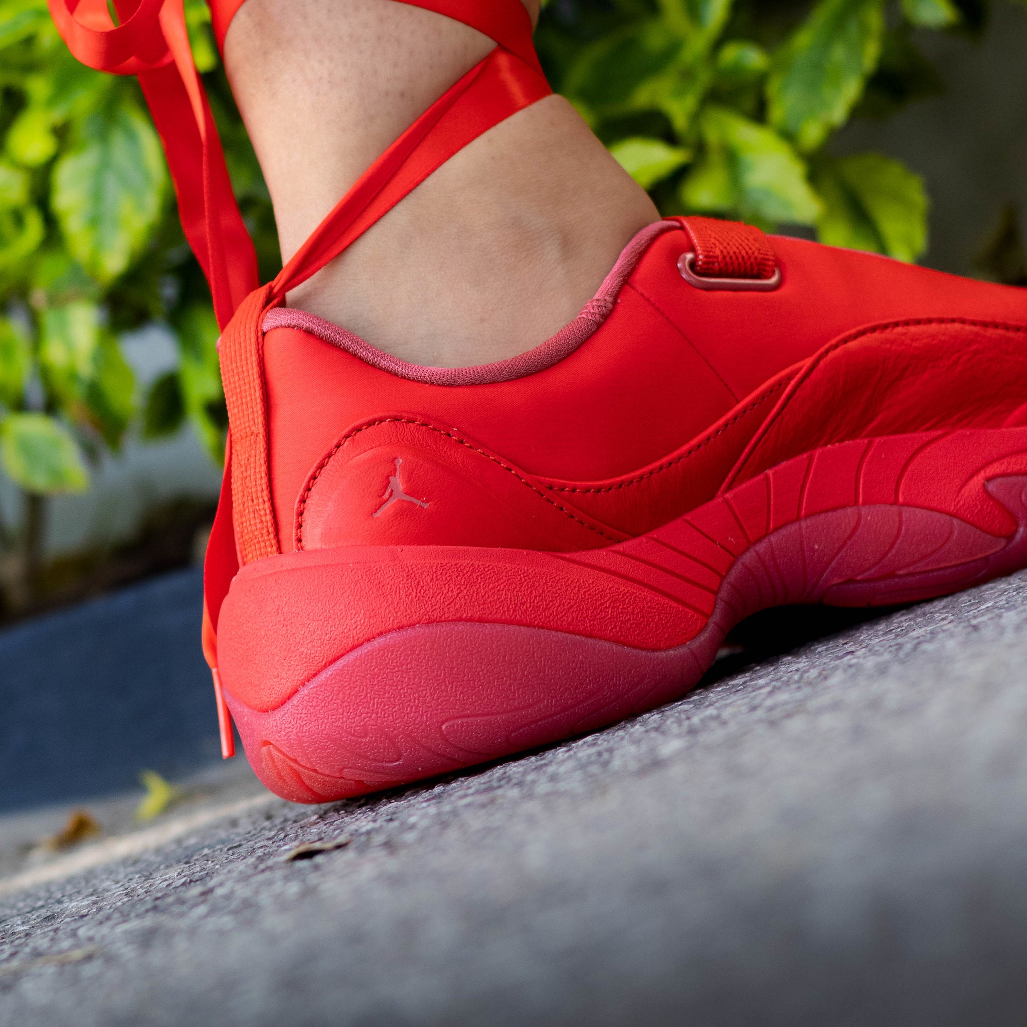 JORDAN POINTE CHILE RED