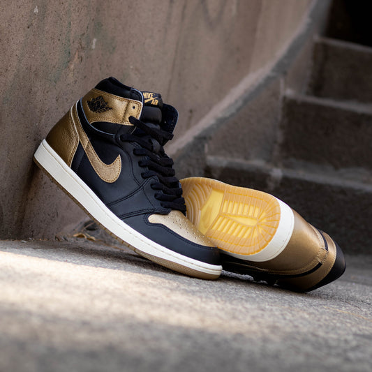 AIR JORDAN 1 HIGH BLACK AND GOLD