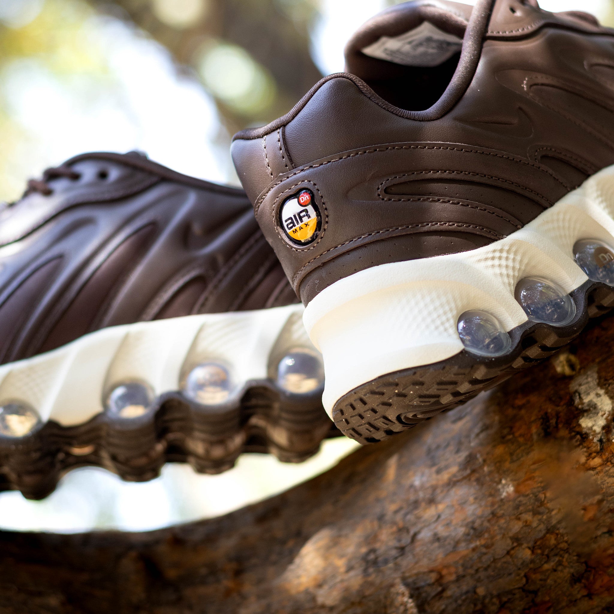 NIKE AIR MAX DN8 BAROQUE BROWN