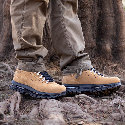NIKE AIR MAX GOADOME LOW TAUPE