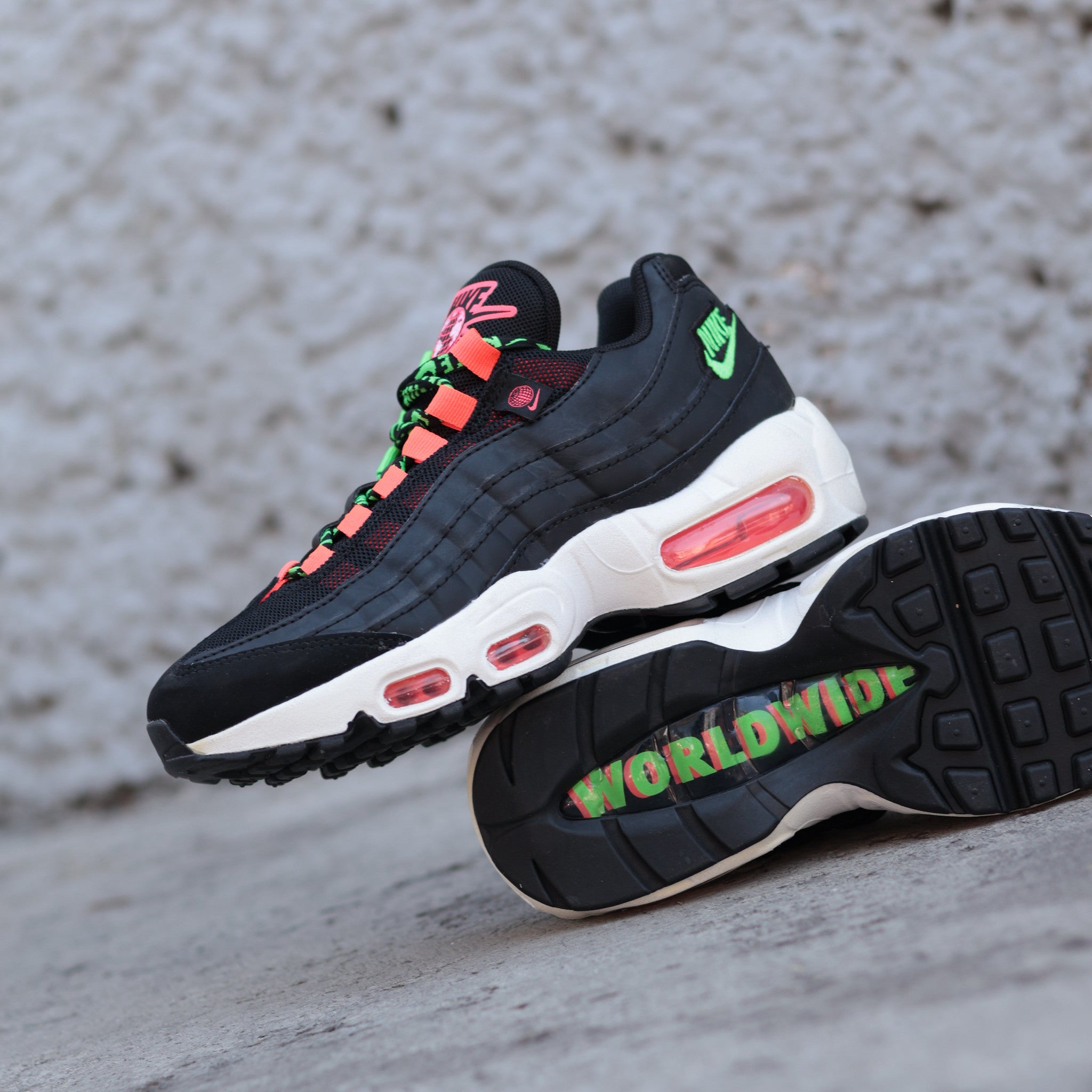 NIKE AIR MAX 95 WORLDWIDE W