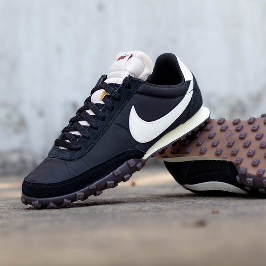 NIKE WAFFLE RACER BLACK