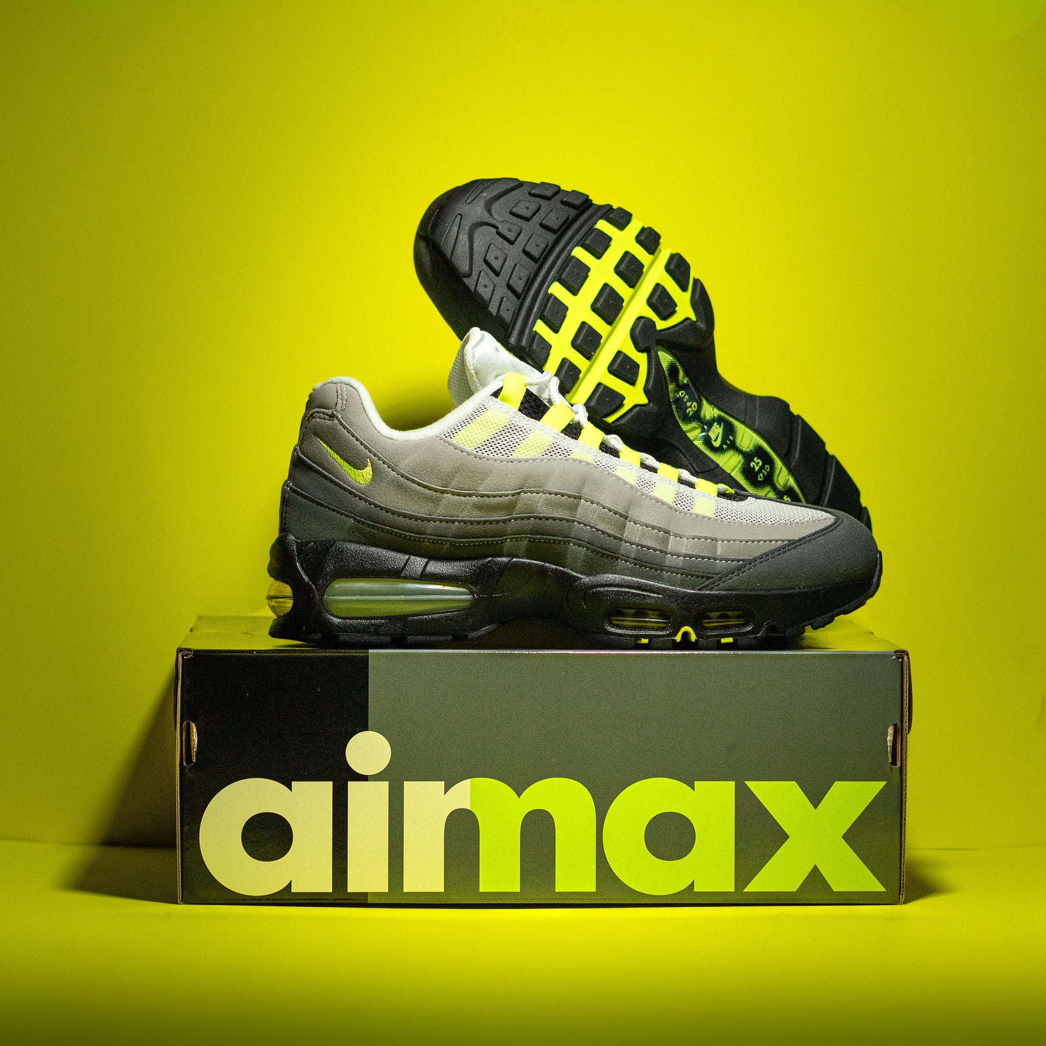 NIKE AIR MAX 95 OG BIG BUBBLE NEON