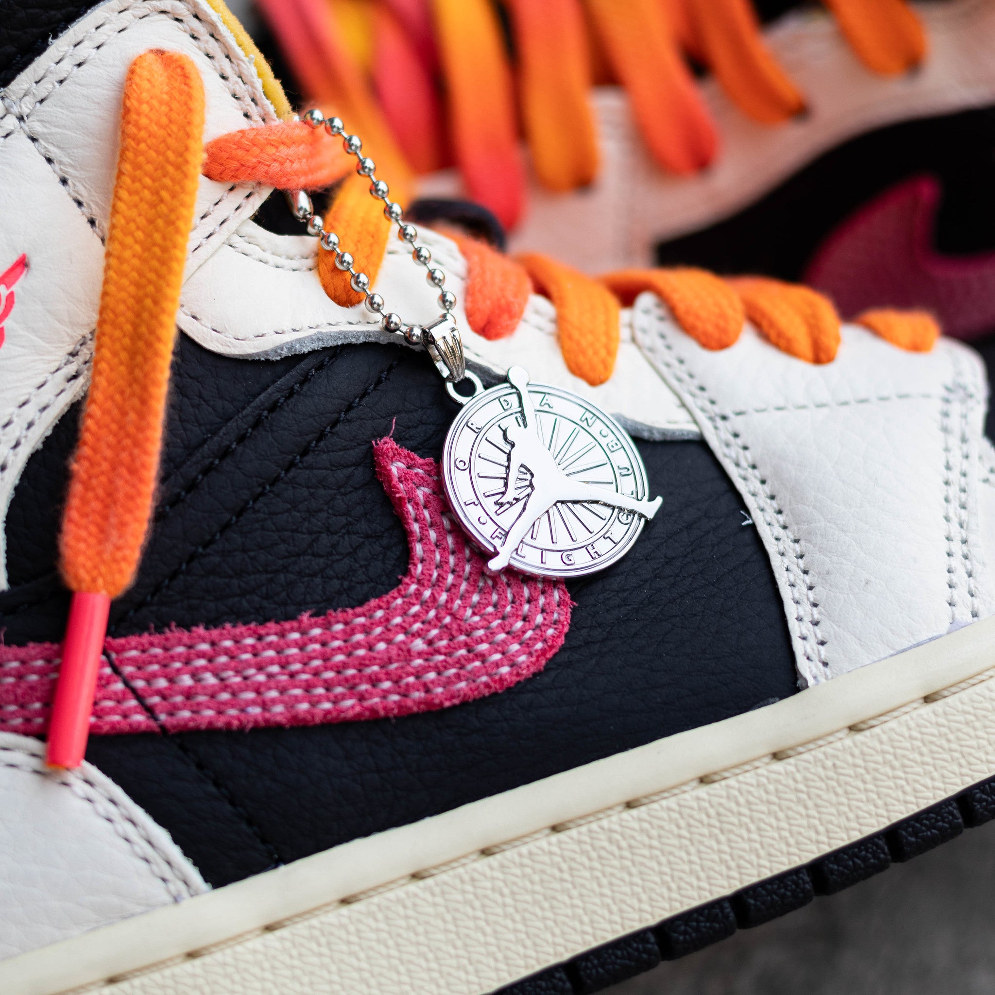 AIR JORDAN 1 MID FLIGHT CLUB W