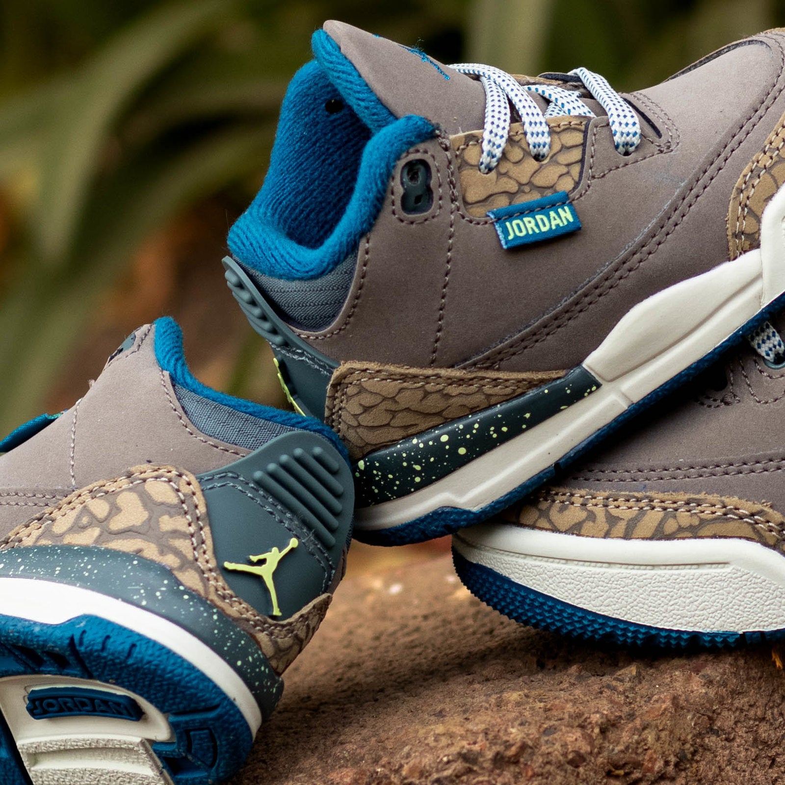 AIR JORDAN 3 OLIVE GREY TD