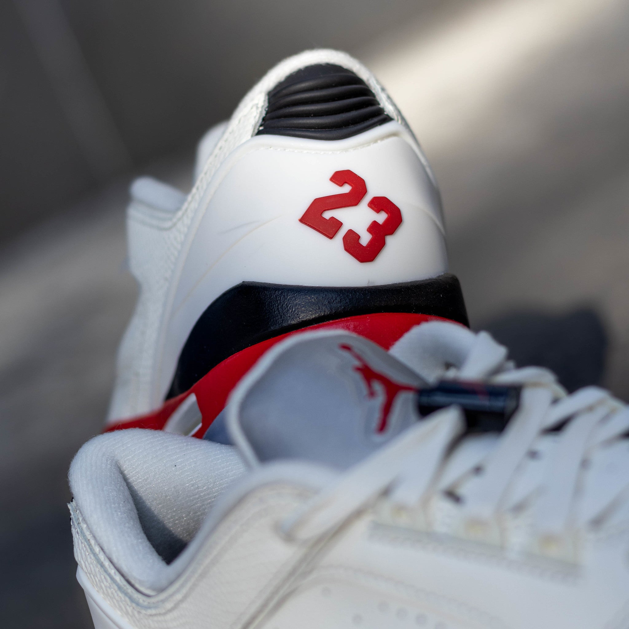 JORDAN SIXTY PLUS LOW FIRE RED