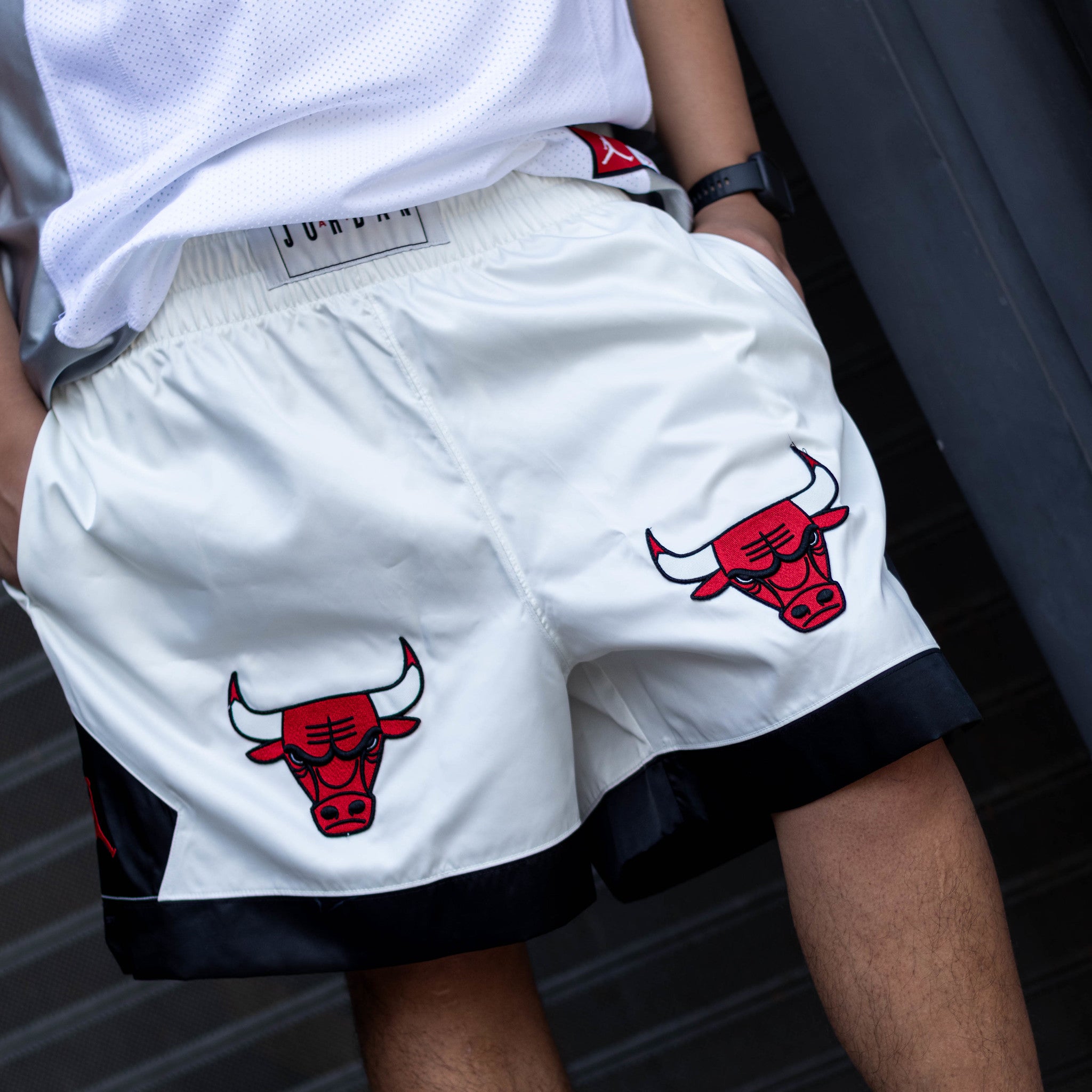 JORDAN MUAY THAI SHORTS CHICAGO BULLS SAIL