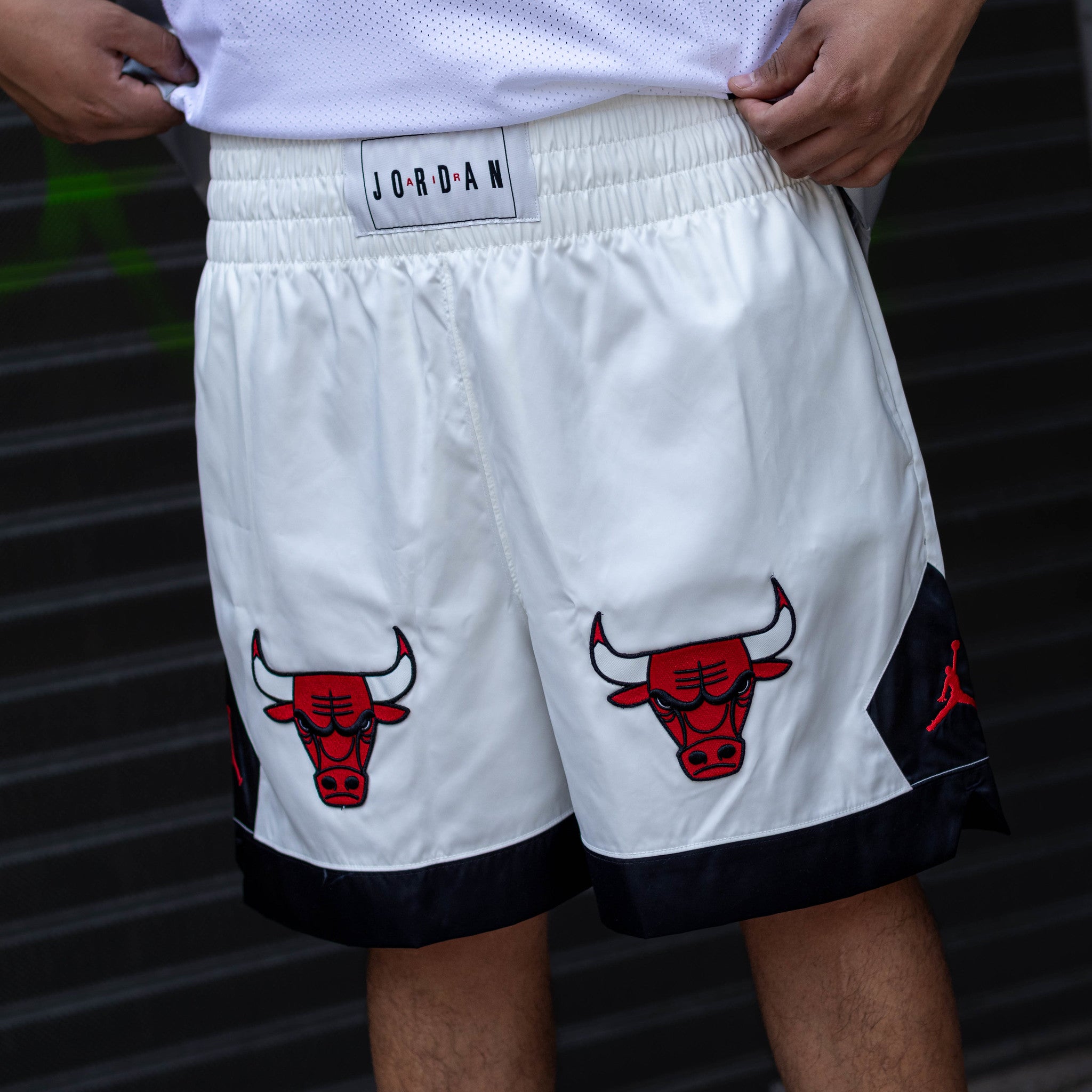 JORDAN MUAY THAI SHORTS CHICAGO BULLS SAIL