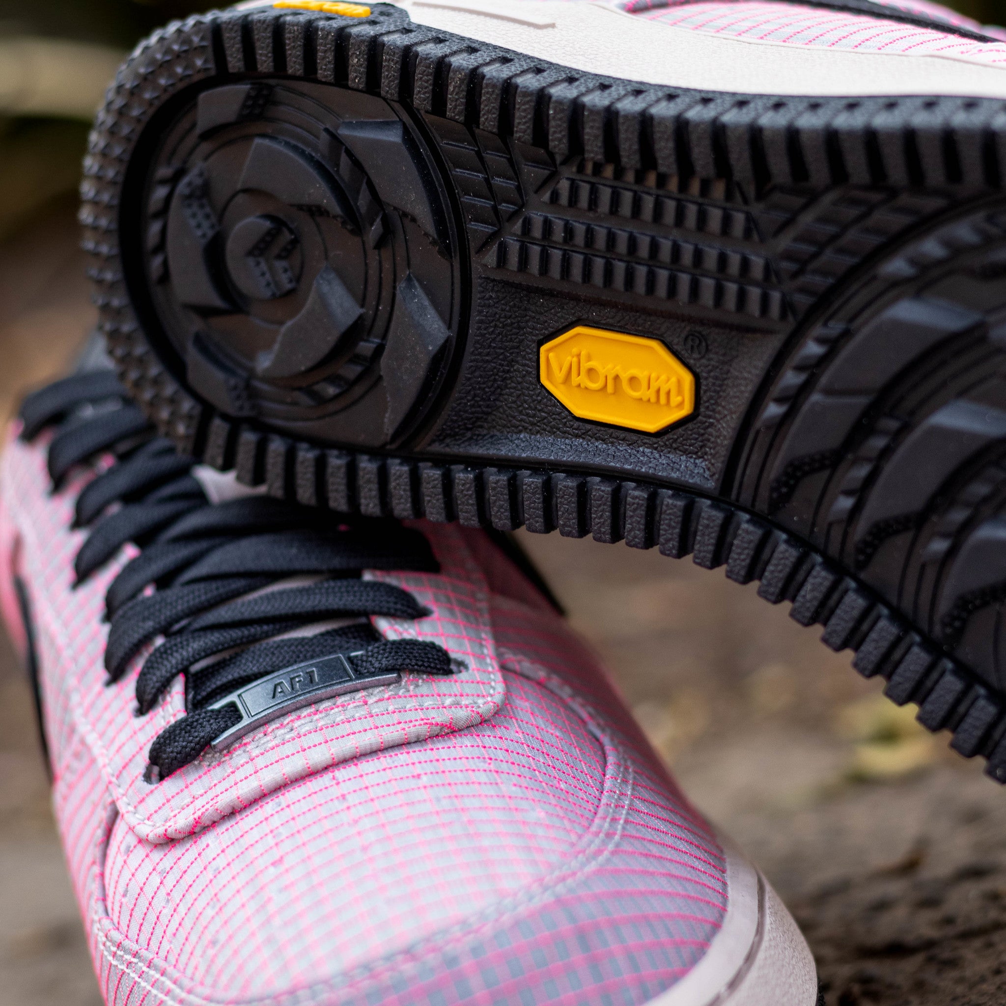 NIKE AIR FORCE ONE VIBRAM PINK LIGHT