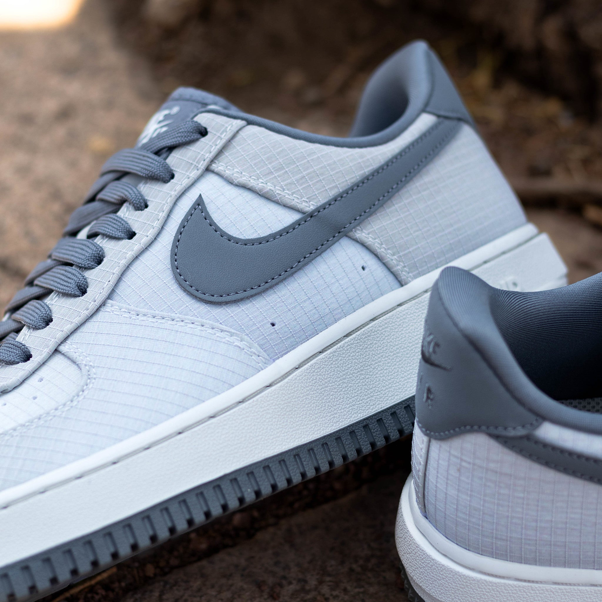 NIKE AIR FORCE ONE VIBRAM SUMMIT WHITE