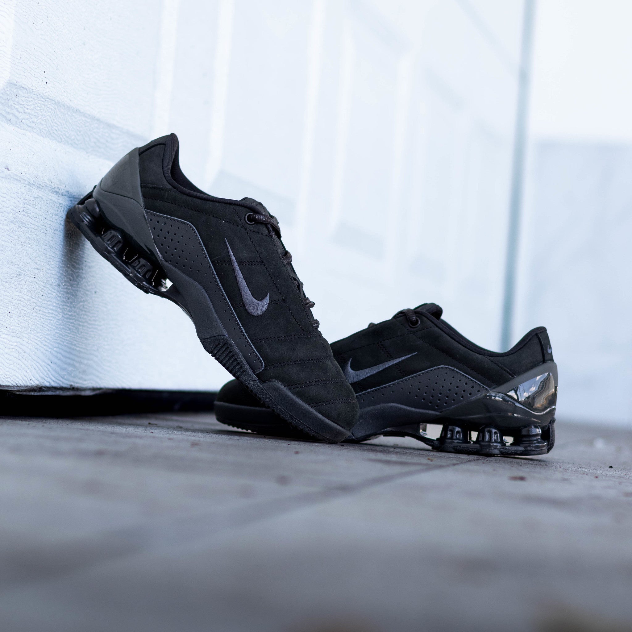 NIKE T90 SHOX MAGIA BLACK W