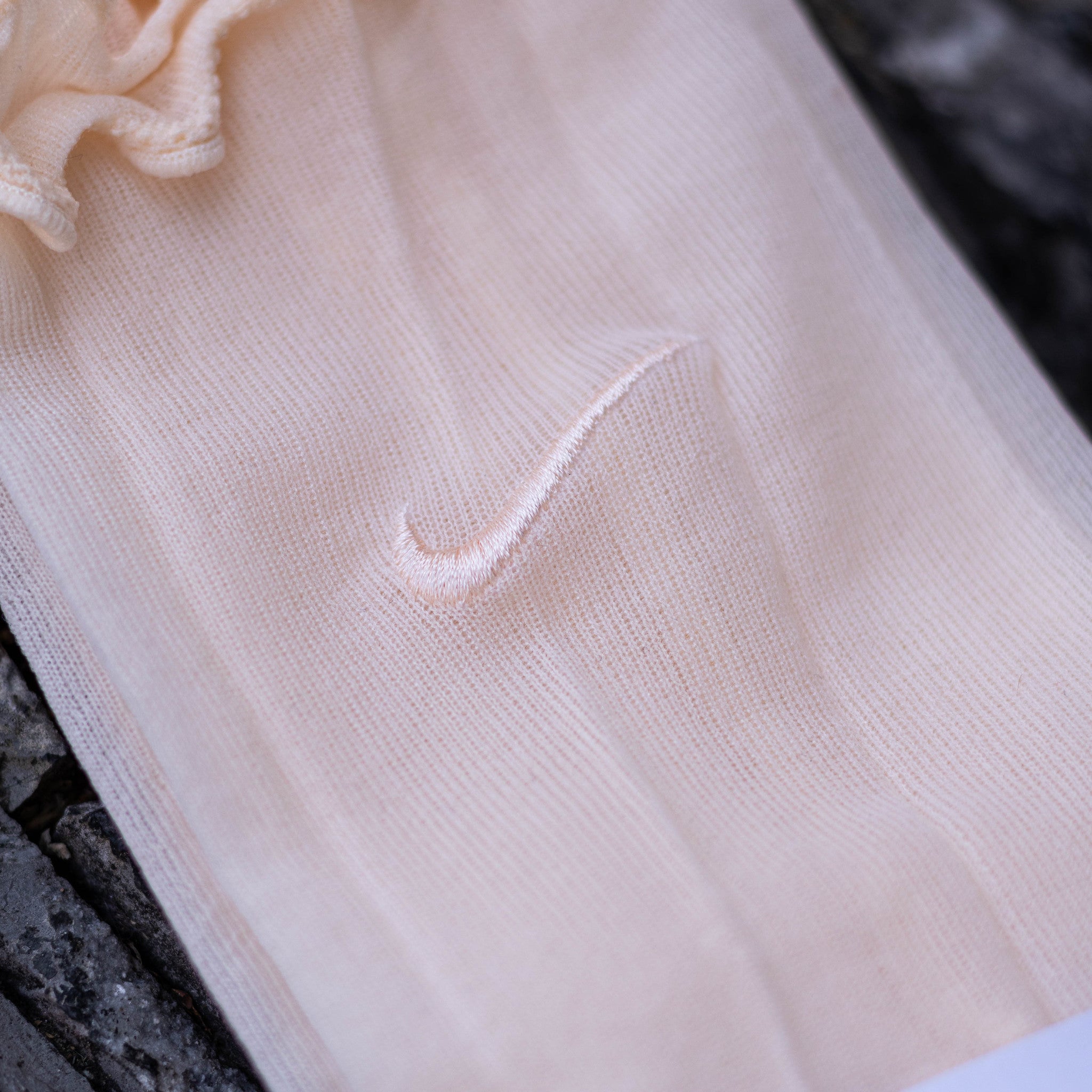 NIKE SOCKS SHEER GUAVA ICE