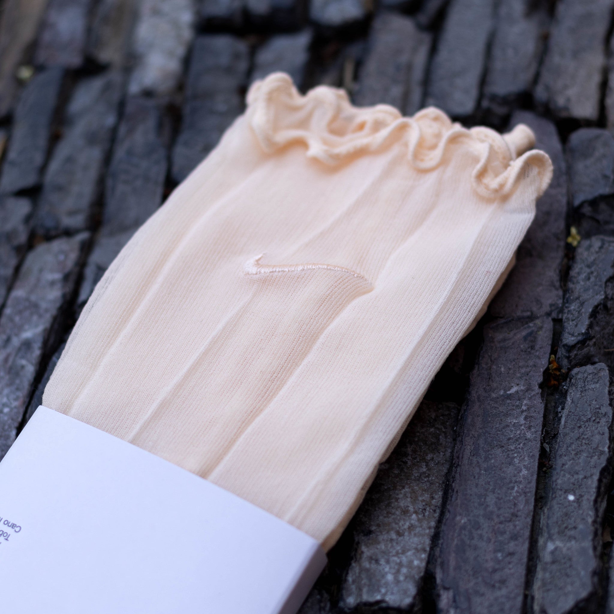 NIKE SOCKS SHEER GUAVA ICE