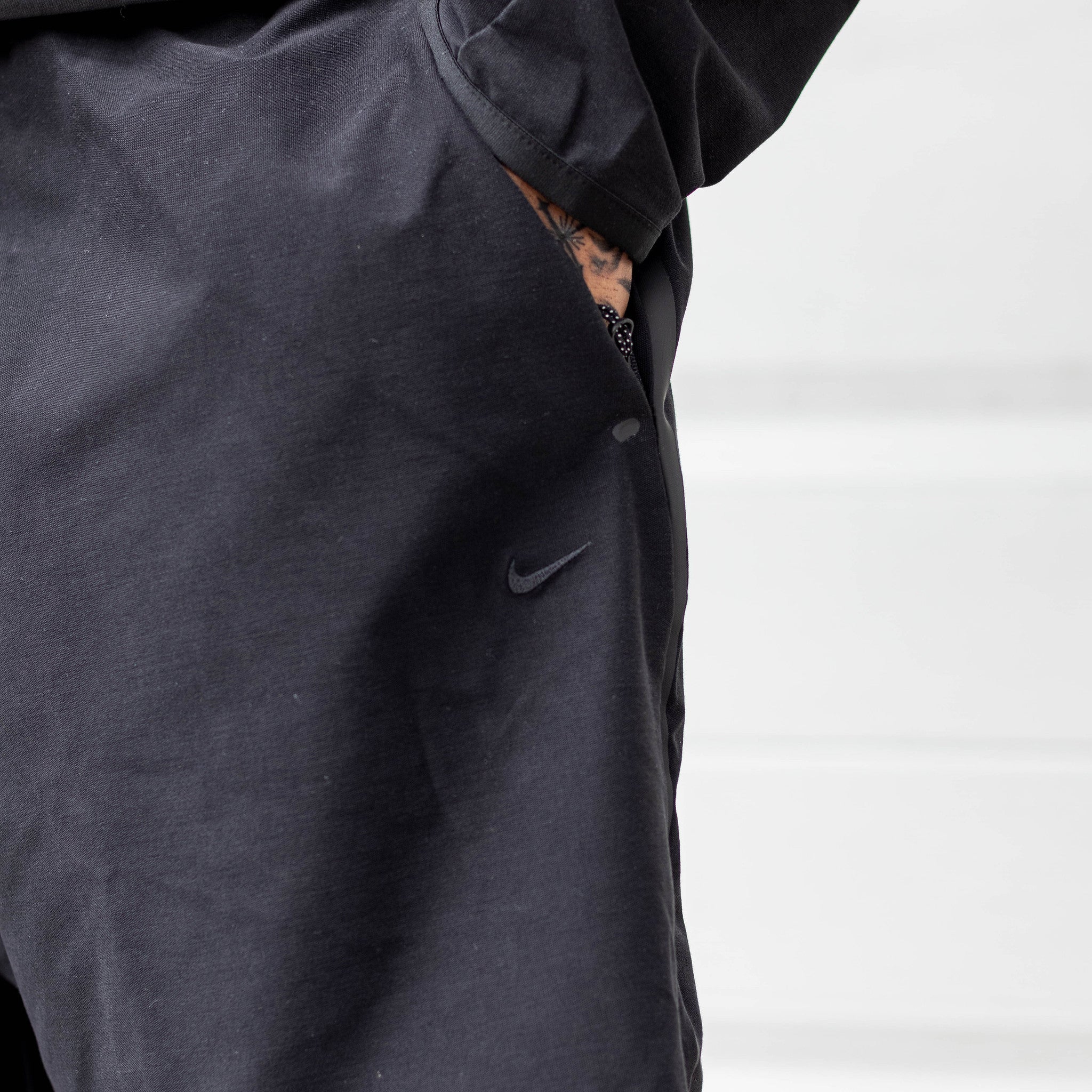 NIKE TECH SHORT KNIT BLACK