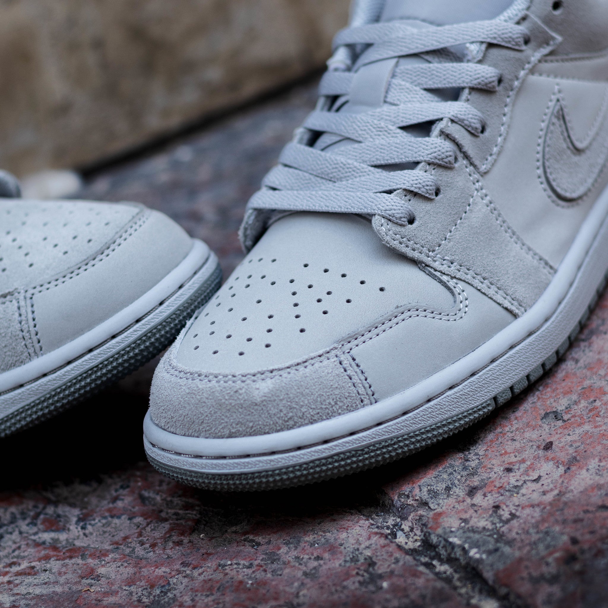 AIR JORDAN 1 LOW CRAFT WOLF GREY