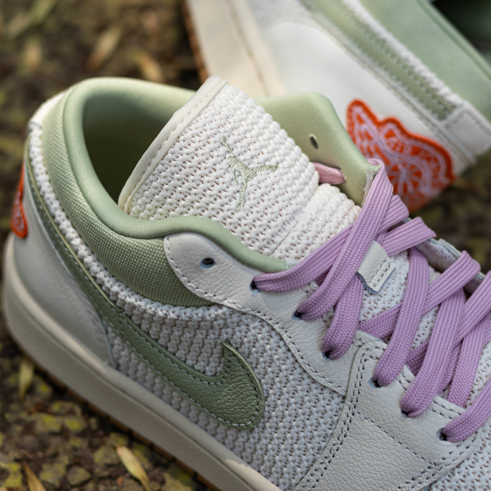 AIR JORDAN 1 LOW AURA OLIVE W