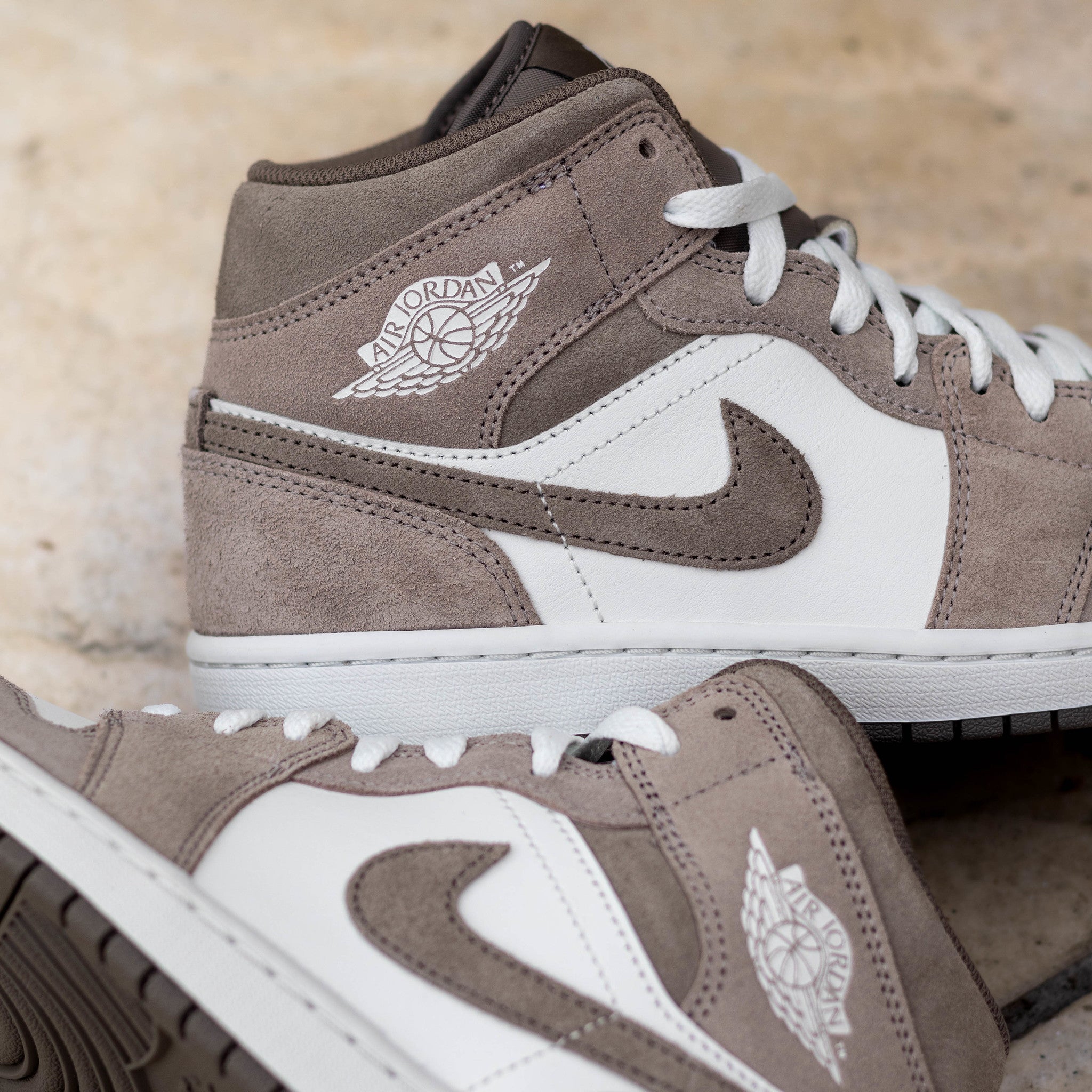 AIR JORDAN 1 MID ENIGMA STONE