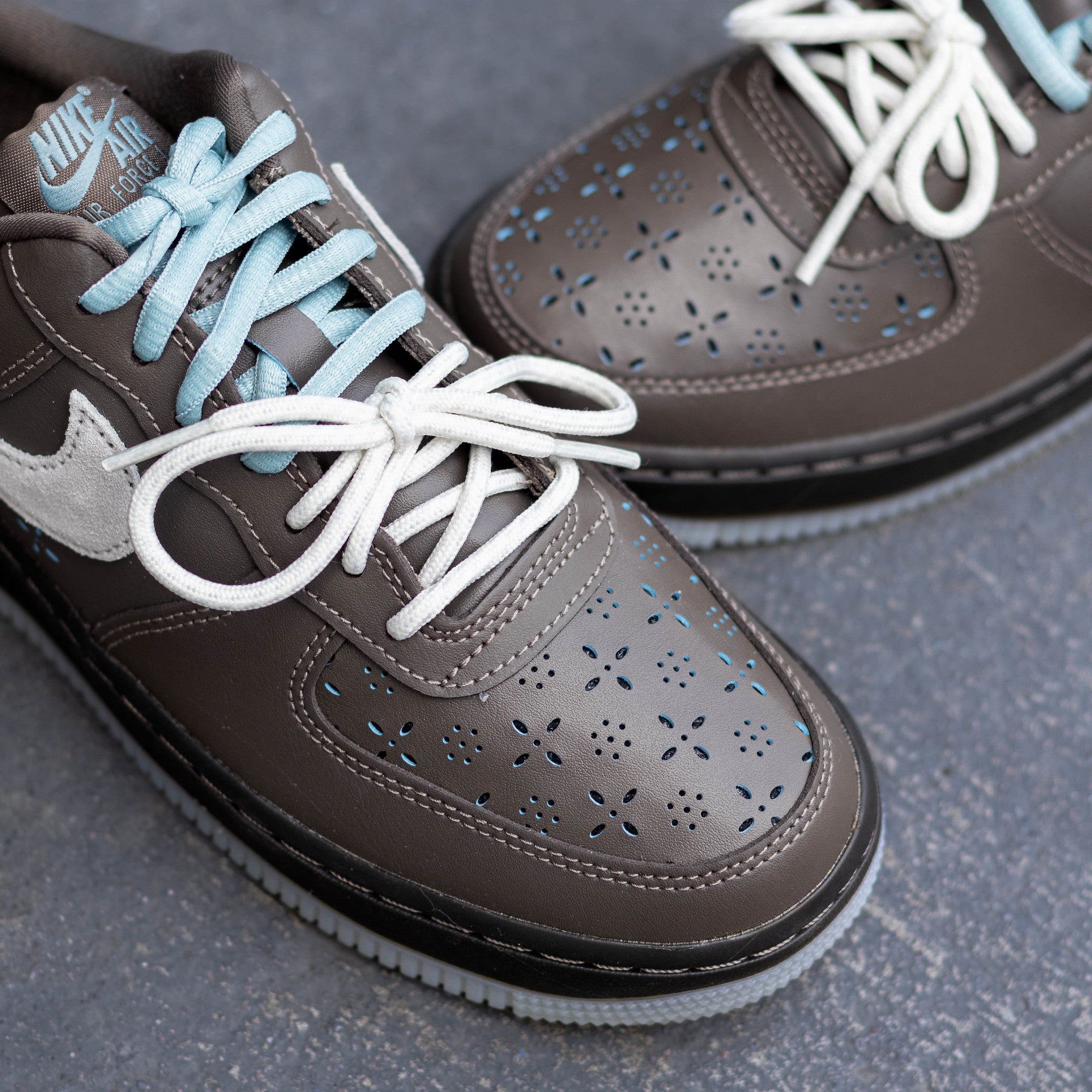 NIKE AIR FORCE ONE LOW RIDGEROCK W