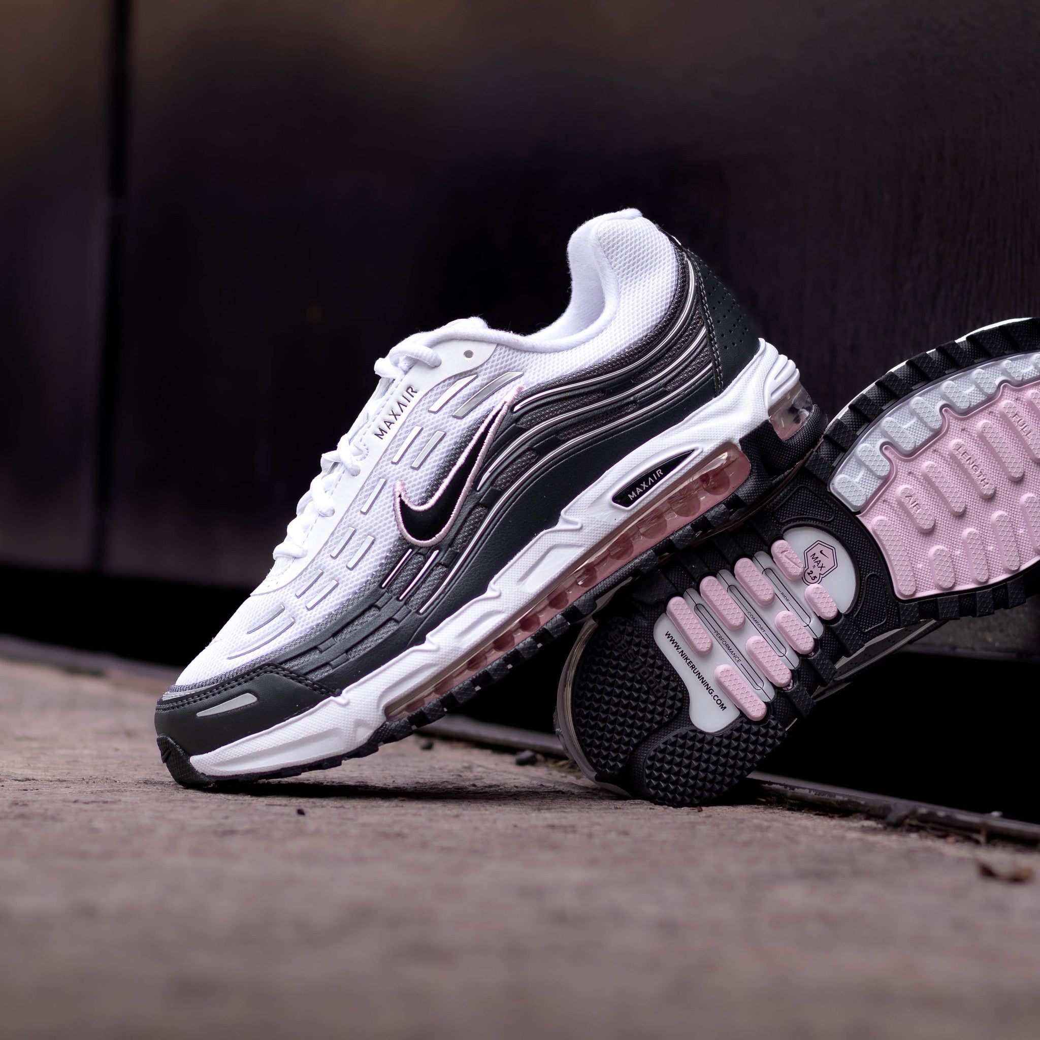 NIKE AIR MAX TL BLACK WHITE PINK FOAM