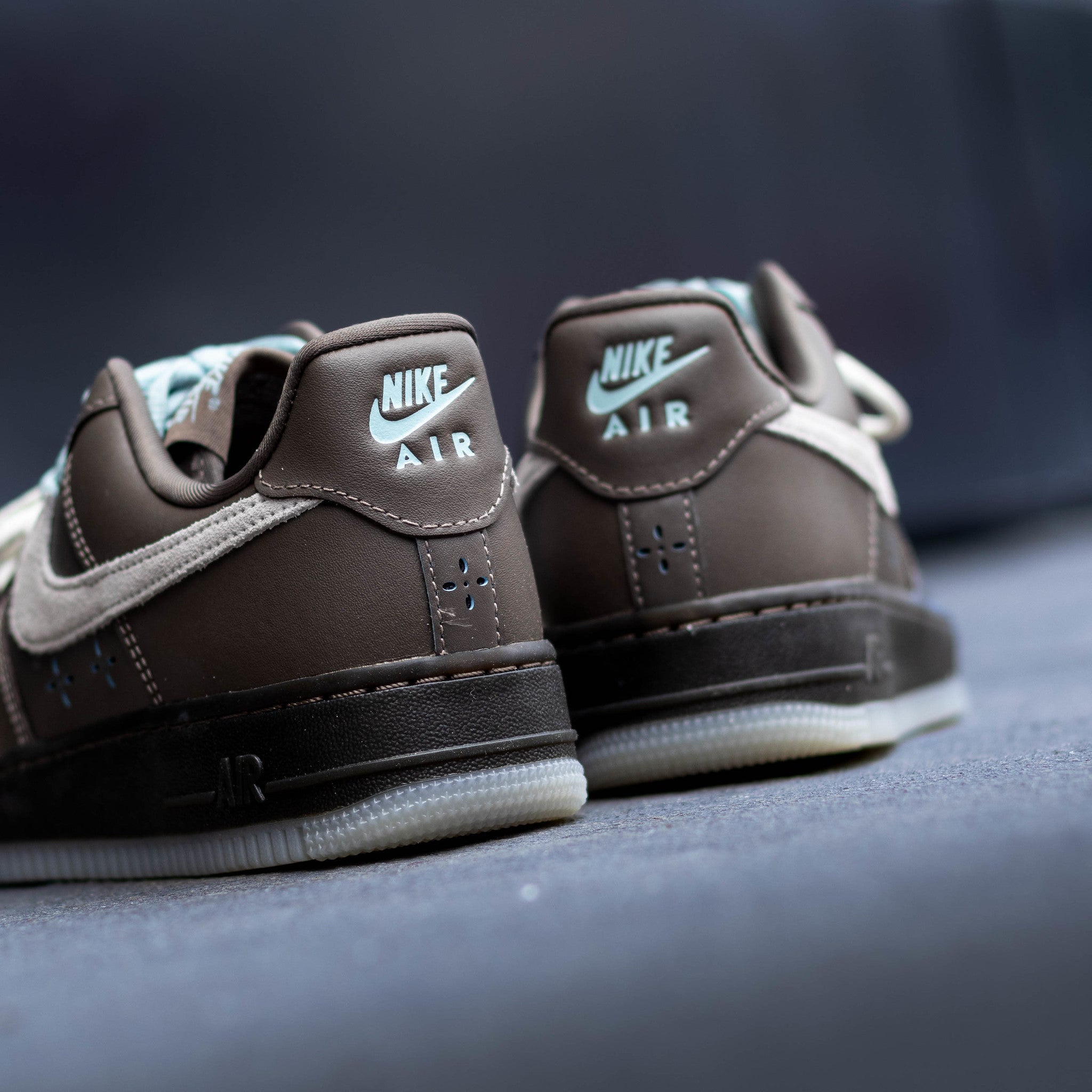 NIKE AIR FORCE ONE LOW RIDGEROCK W