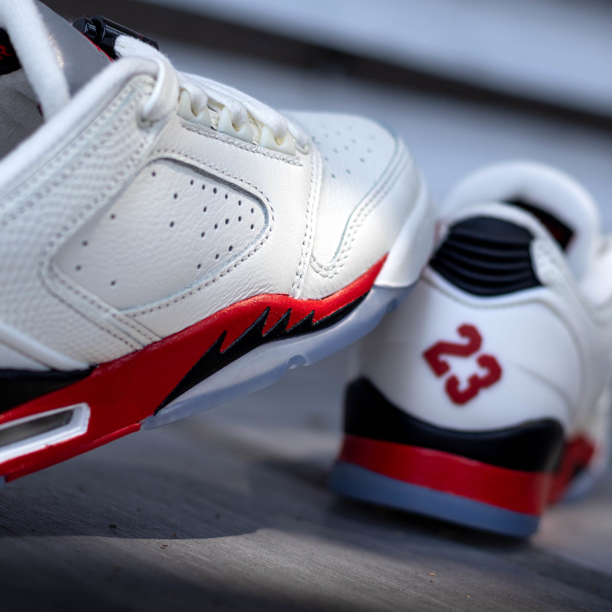 JORDAN SIXTY PLUS LOW FIRE RED GS