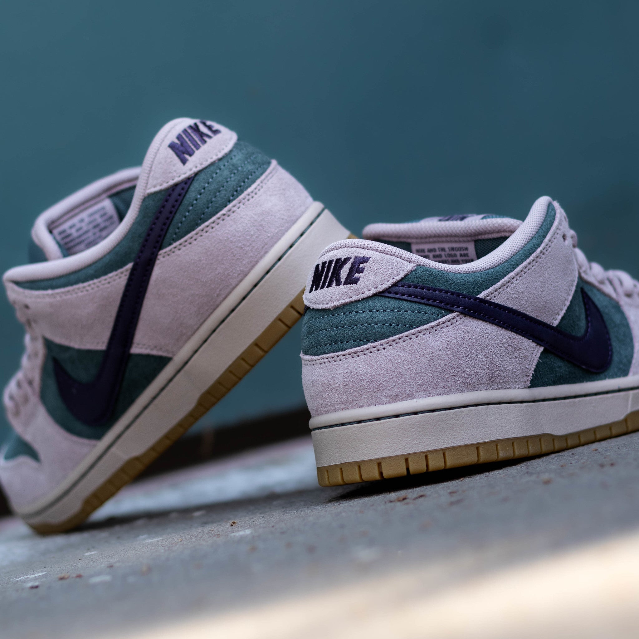 NIKE SB DUNK LOW MINERAL SLATE