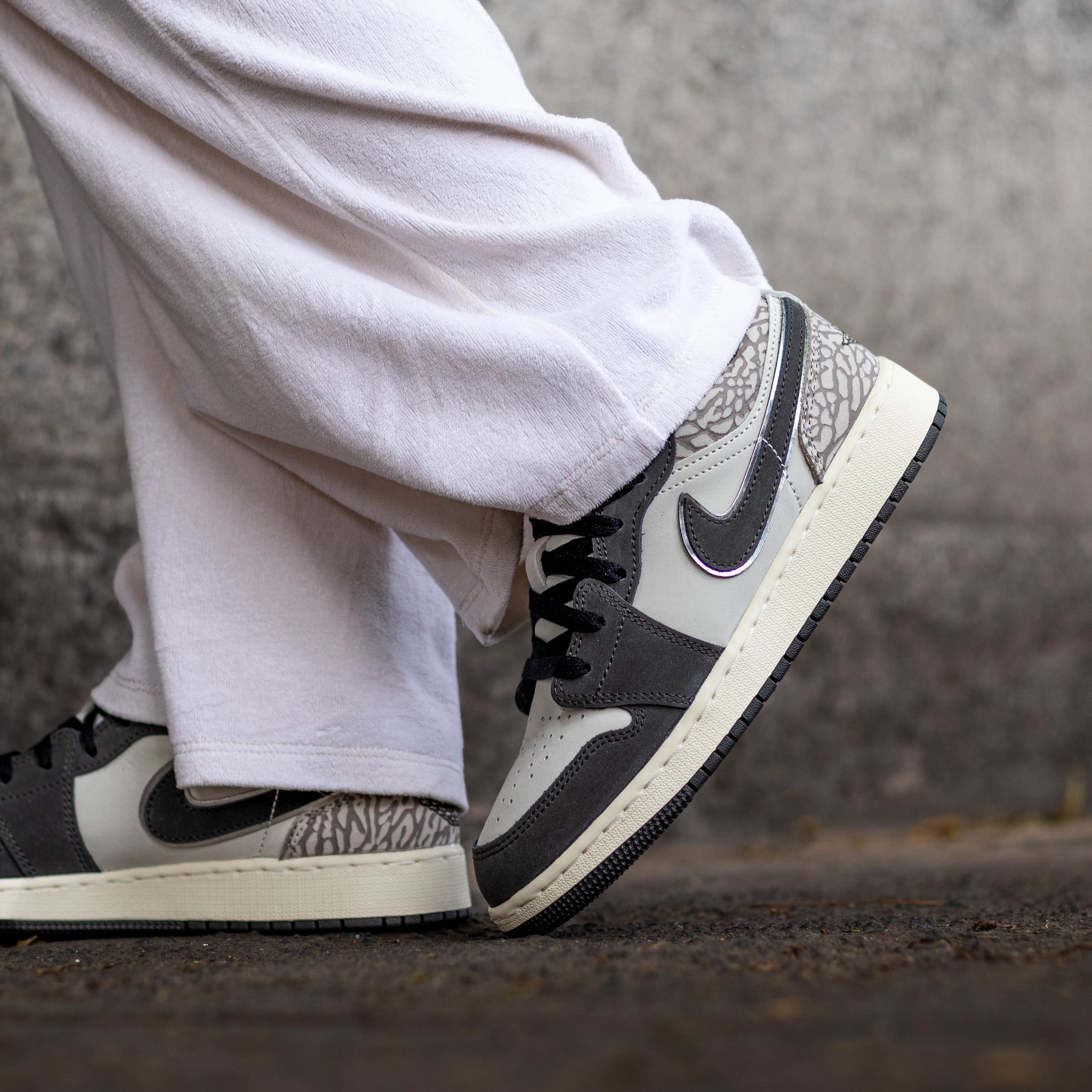 AIR JORDAN 1 LOW DEEP PEWTER GS