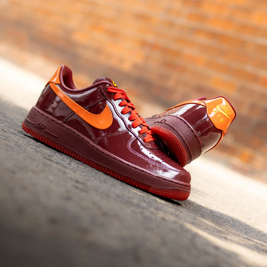 NIKE AIR FORCE ONE LOW PATENT DARK TEAM RED