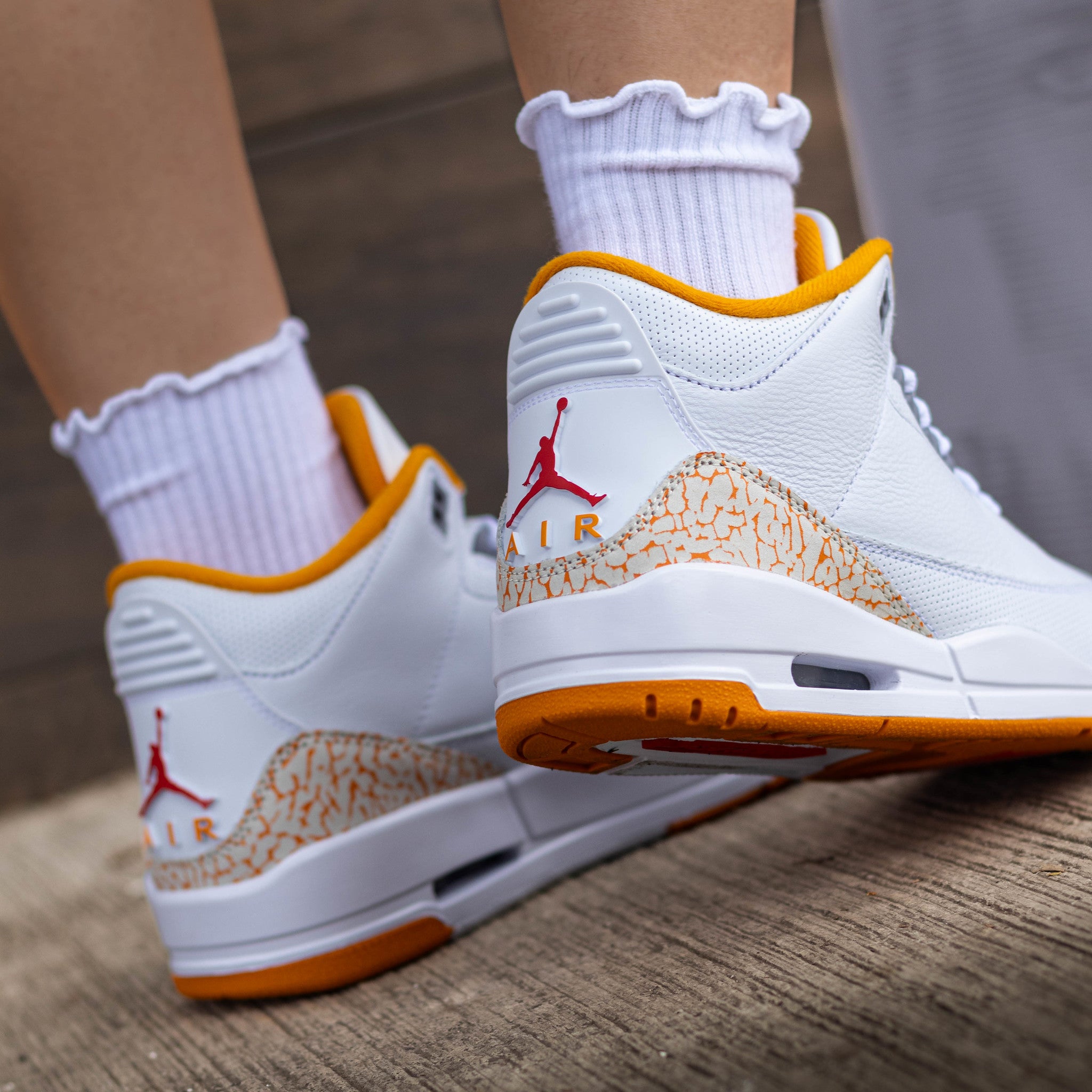 AIR JORDAN 3 ORANGE CITRUS W