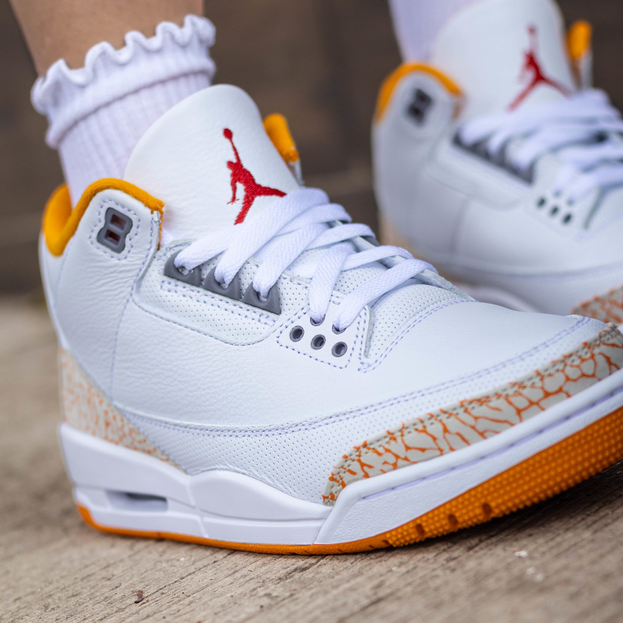 AIR JORDAN 3 ORANGE CITRUS W