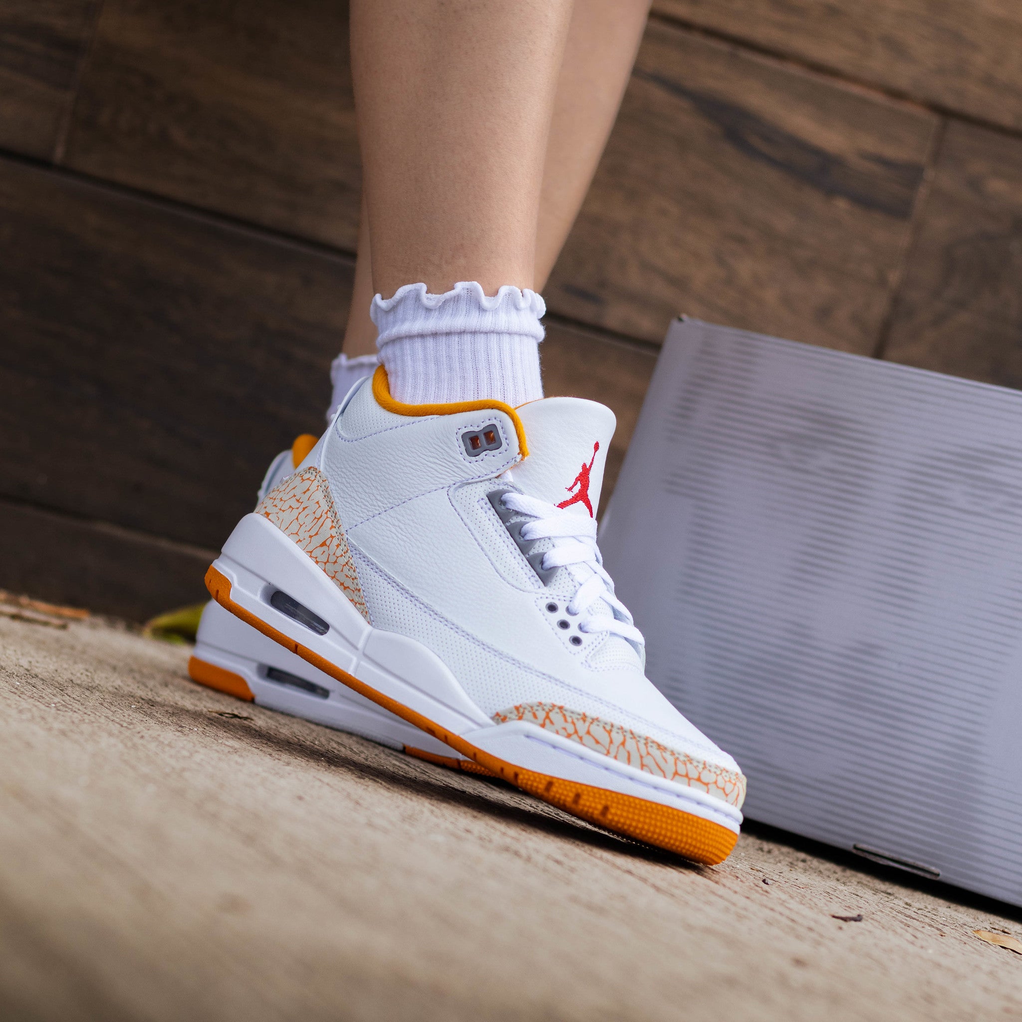 AIR JORDAN 3 ORANGE CITRUS W