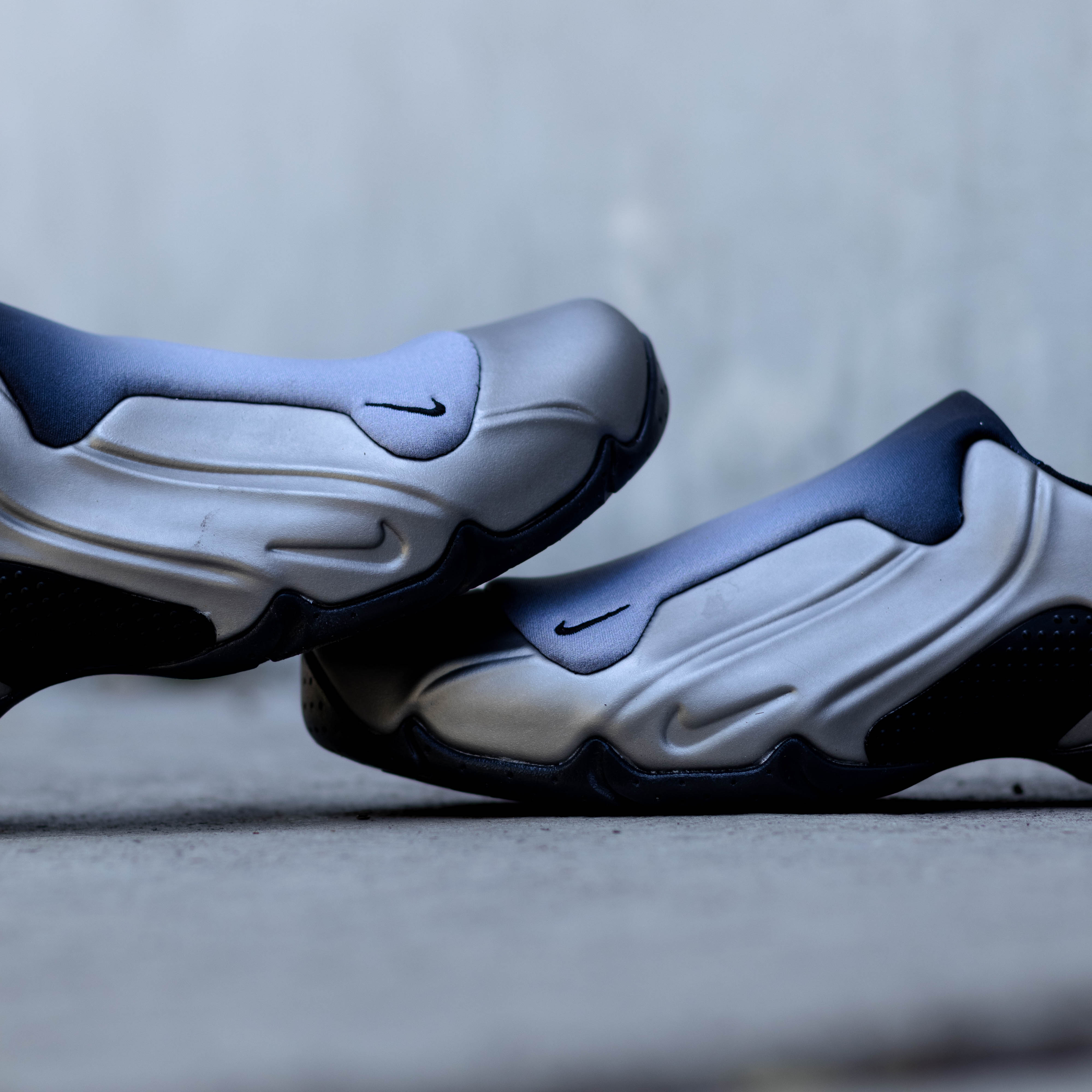 NIKE CLOGPOSITE METALLIC DARK