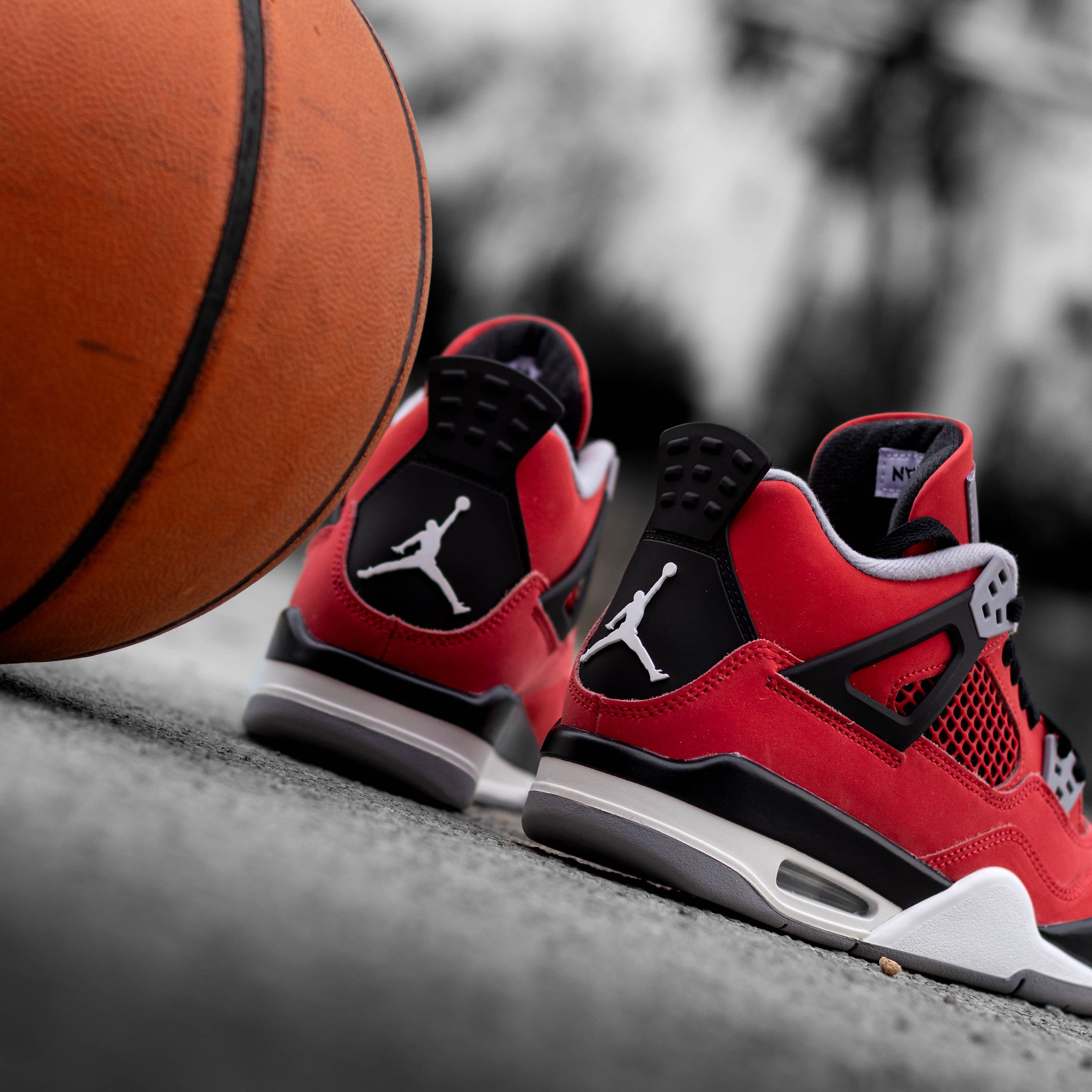 AIR JORDAN 4 TORO BRAVO GS