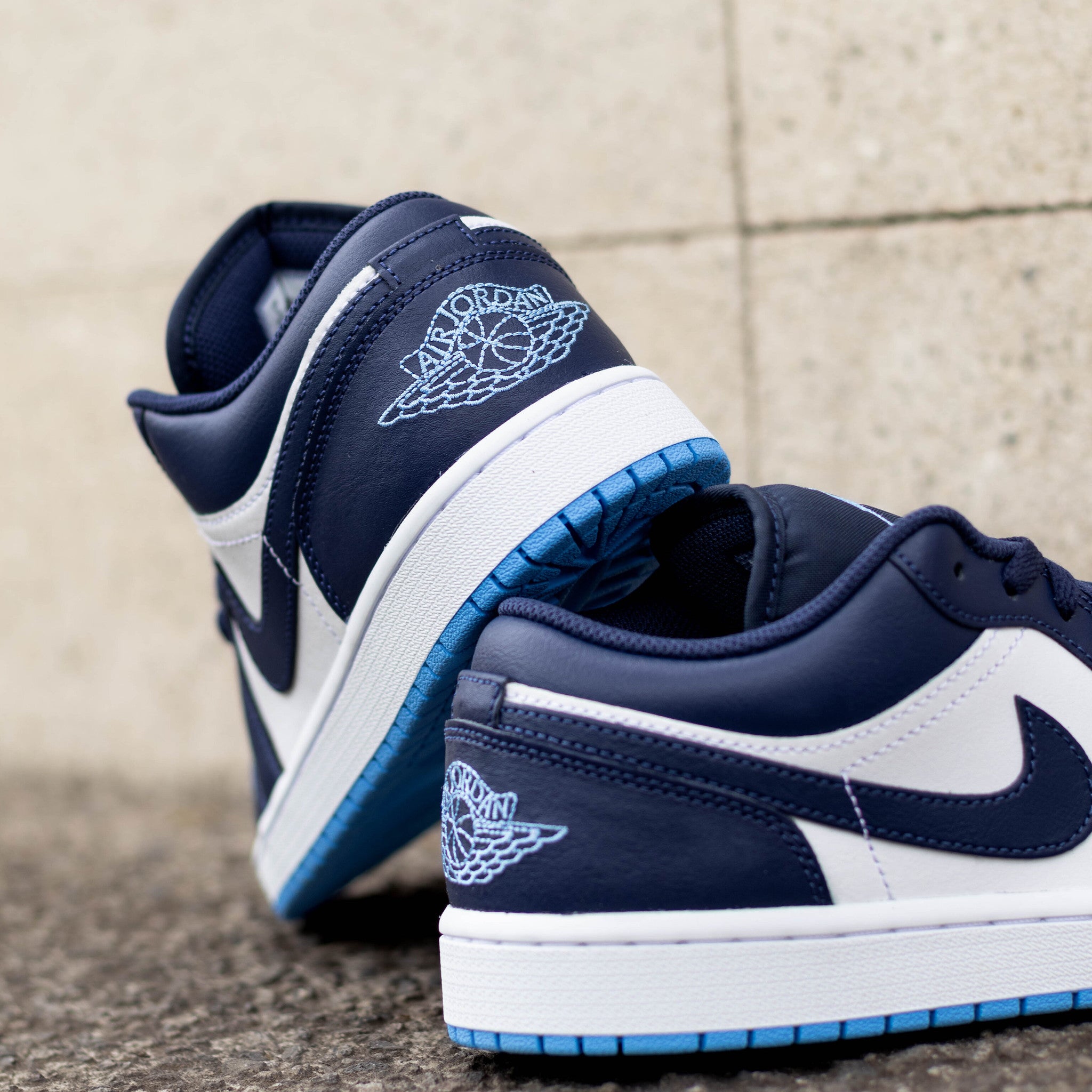 AIR JORDAN 1 LOW NAVY BLUE
