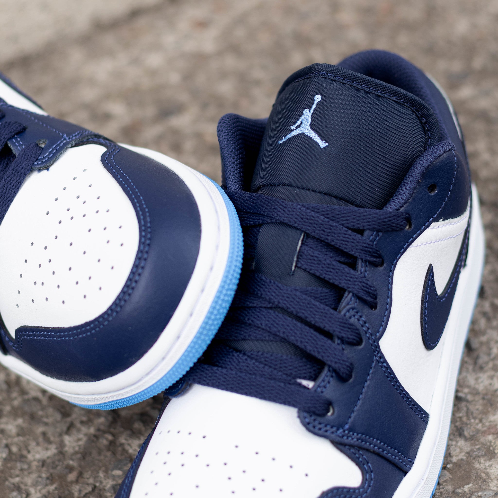 AIR JORDAN 1 LOW NAVY BLUE