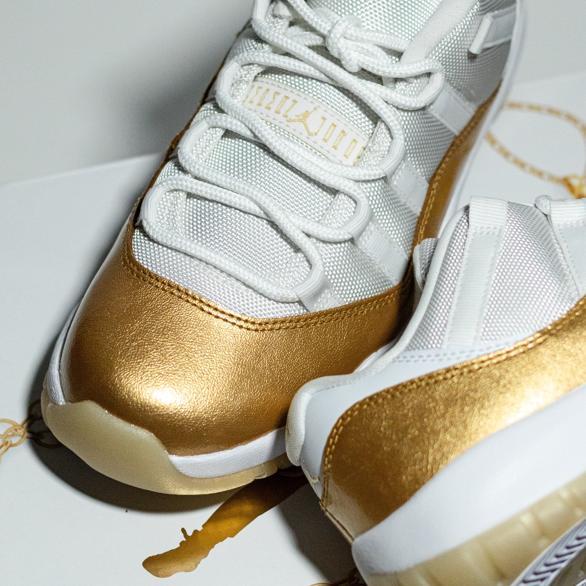 AIR JORDAN 11 LOW MOTHERS DAY