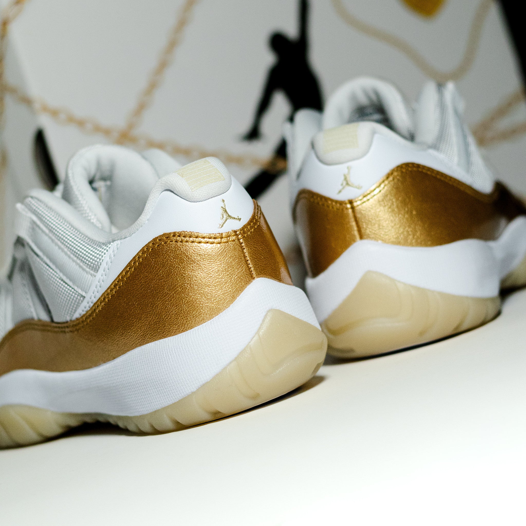 AIR JORDAN 11 LOW MOTHERS DAY