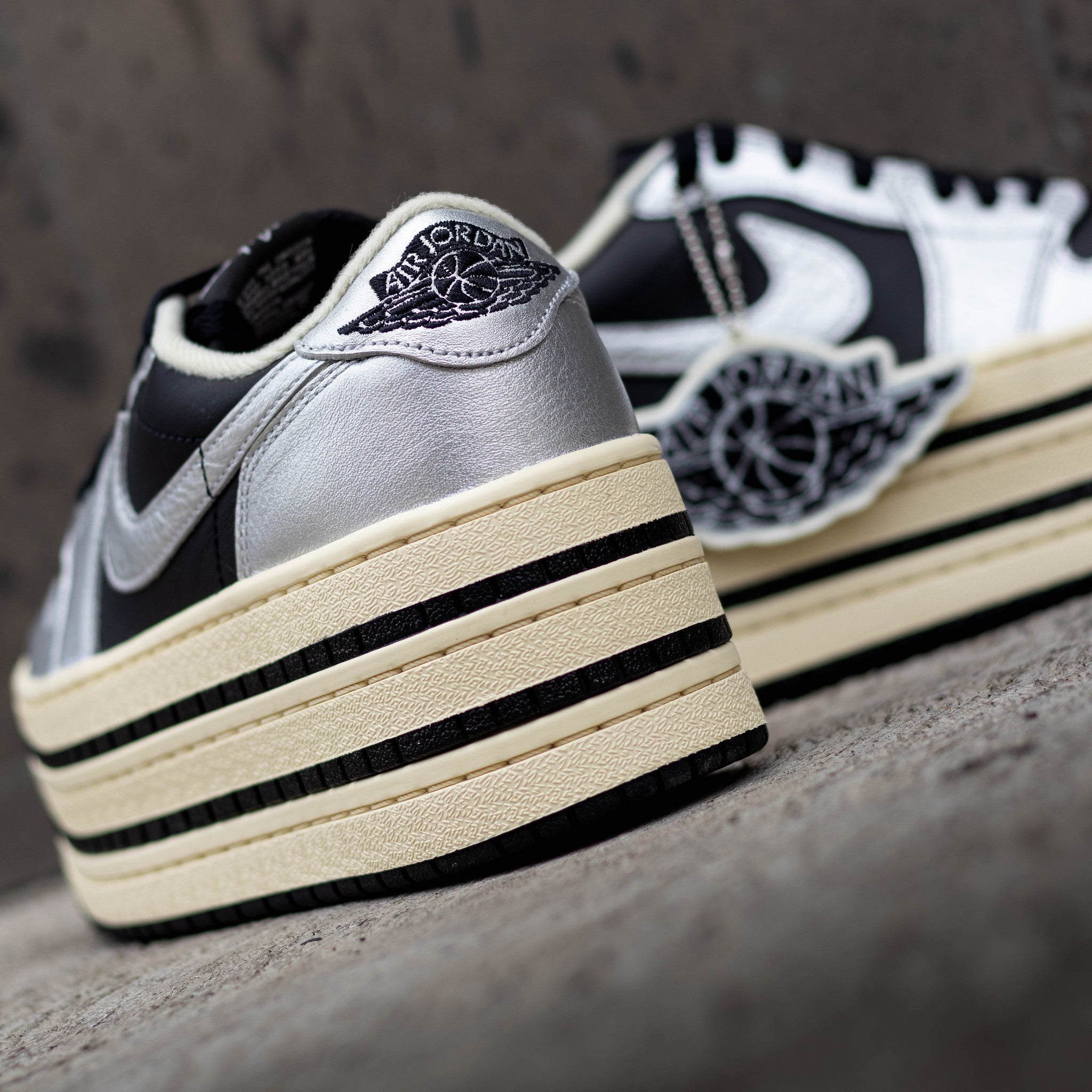 AIR JORDAN 1 TRIPLE STACK BLACK SILVER