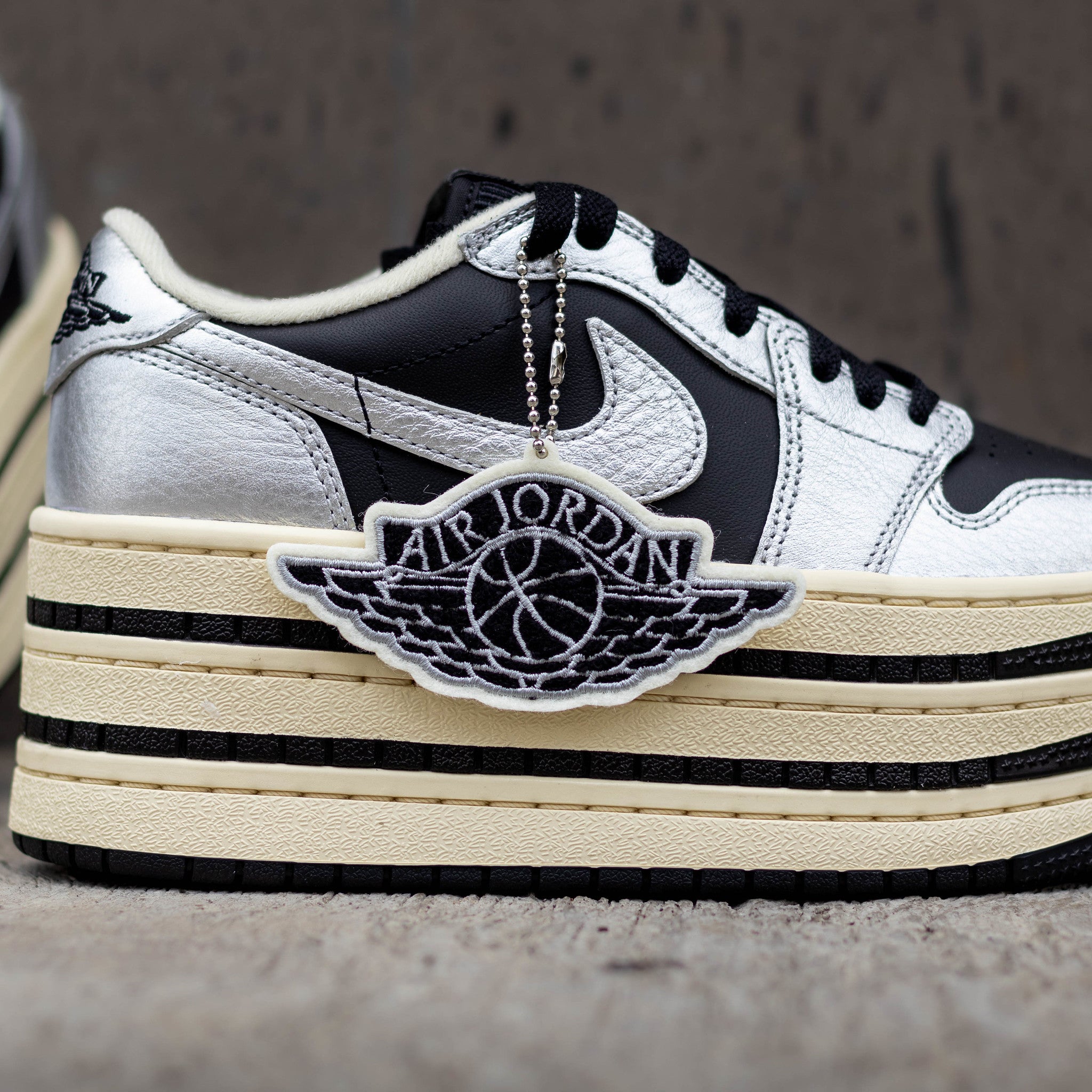 AIR JORDAN 1 TRIPLE STACK BLACK SILVER